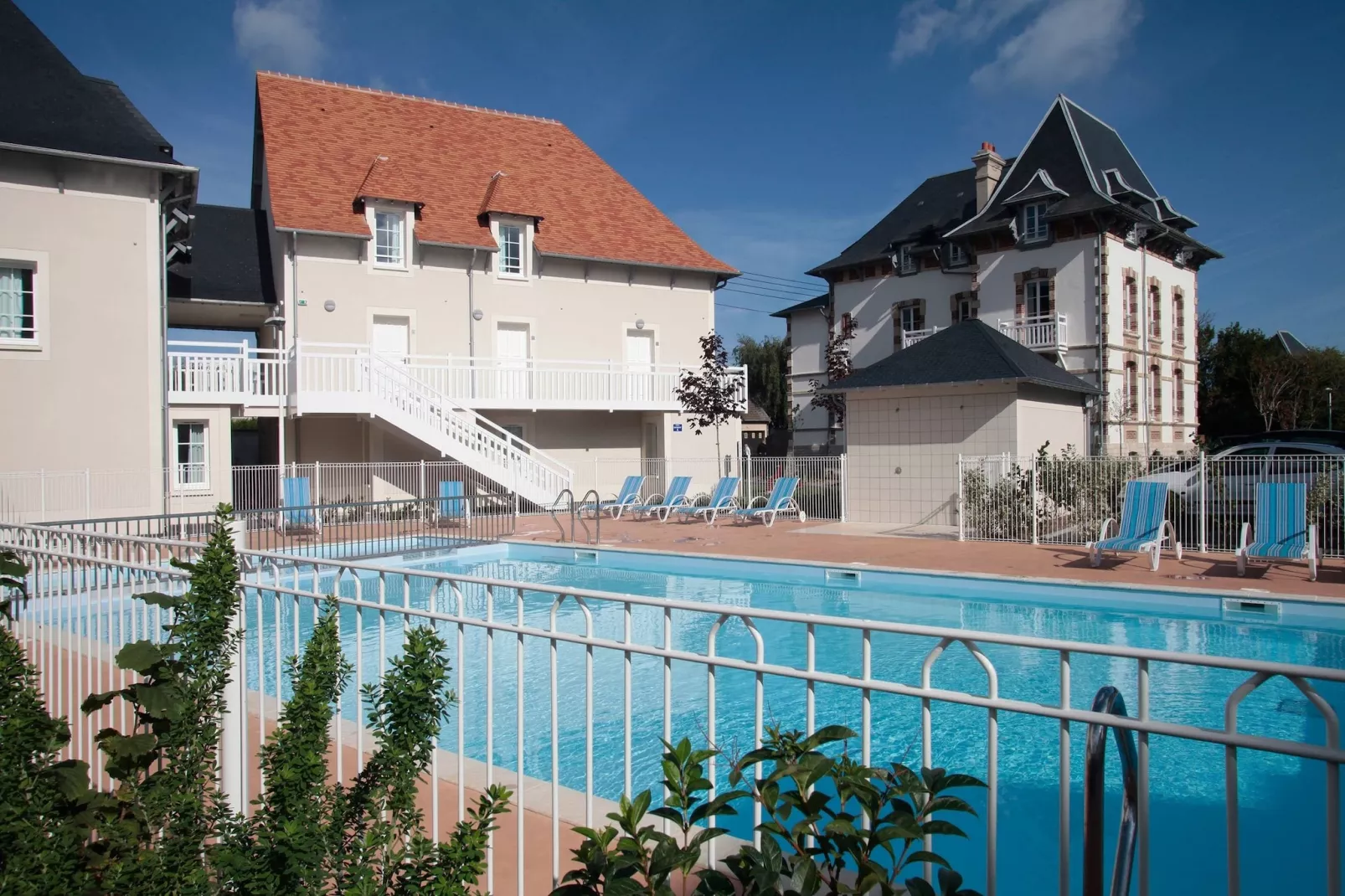 Domaine des Dunettes 1-Zwembad