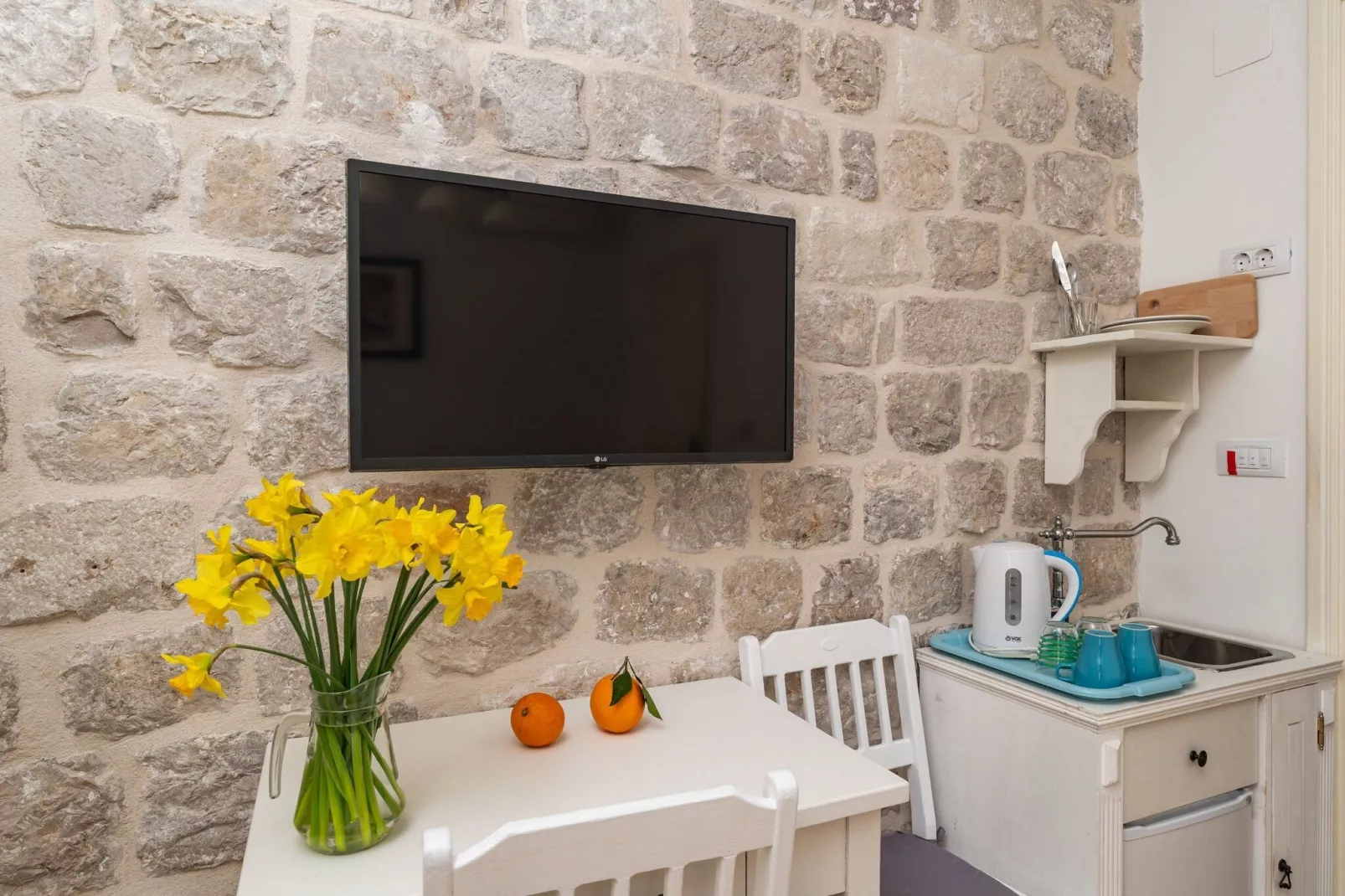 Guest House Lumin - Deluxe Double or Twin Room with City View (Second Floor) (BR2)-Eetkamer