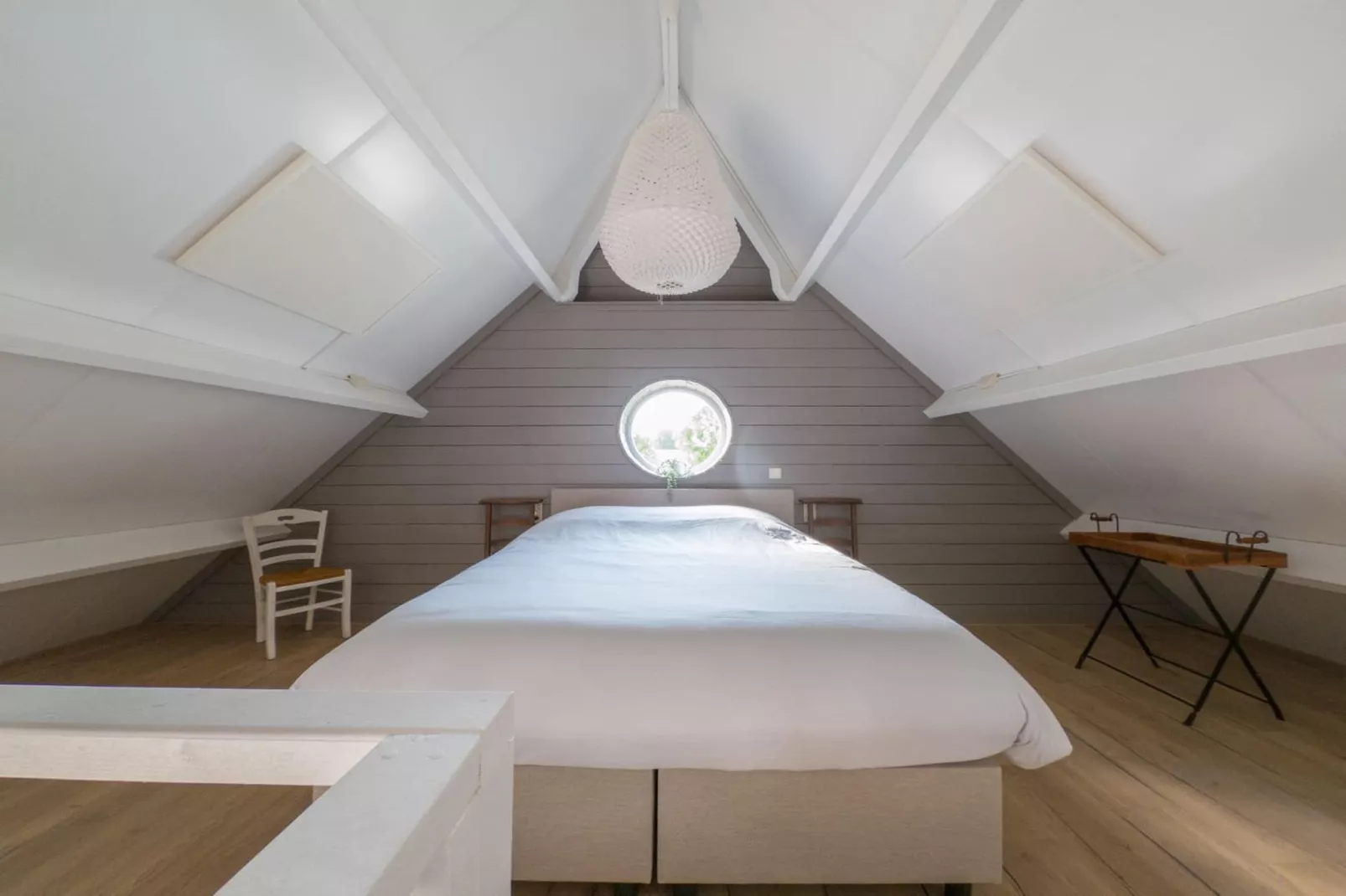 De woelige stal-Slaapkamer