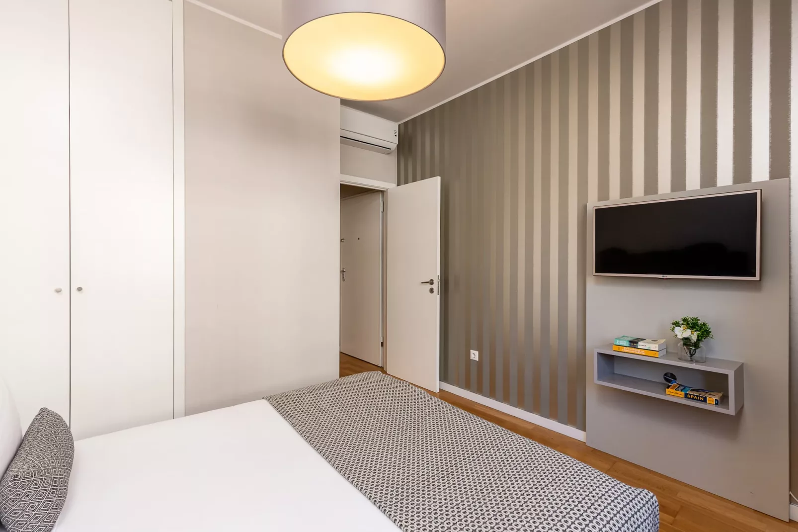 YOUROPO - Clérigos 1A-Slaapkamer
