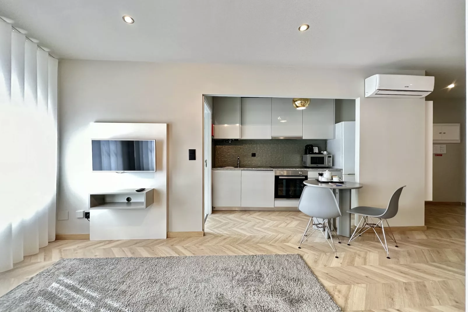 YOUROPO - Capela 2-Woonkamer