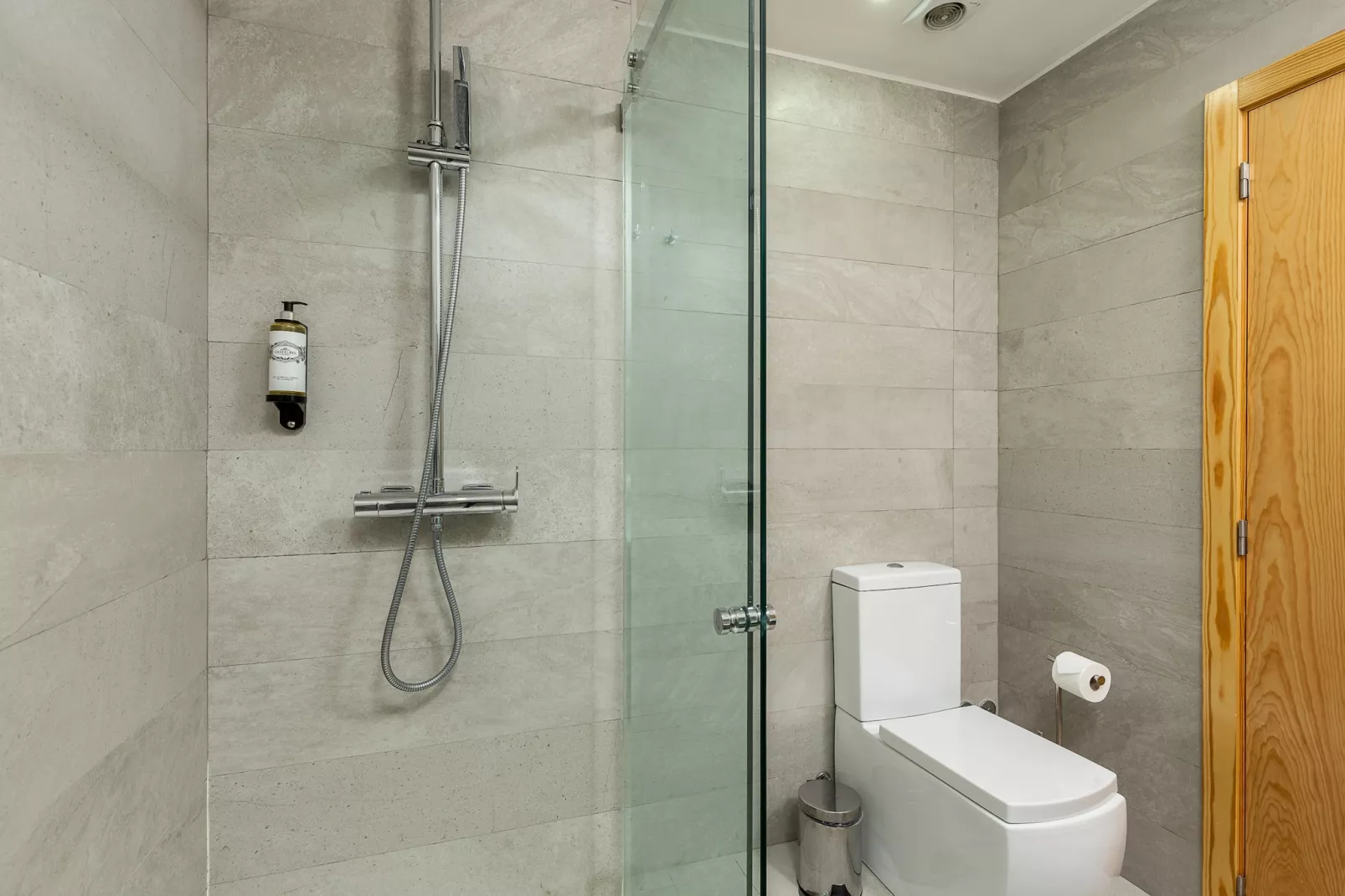 YOUROPO - Ribeira Gaia 3-Badkamer