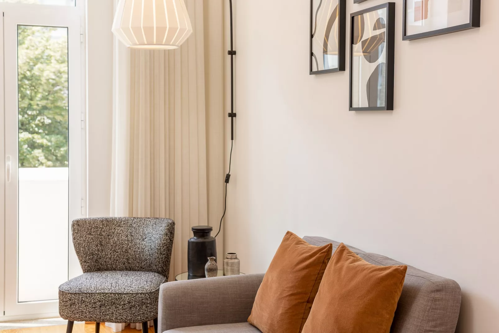 YOUROPO - Cosy 5-Woonkamer