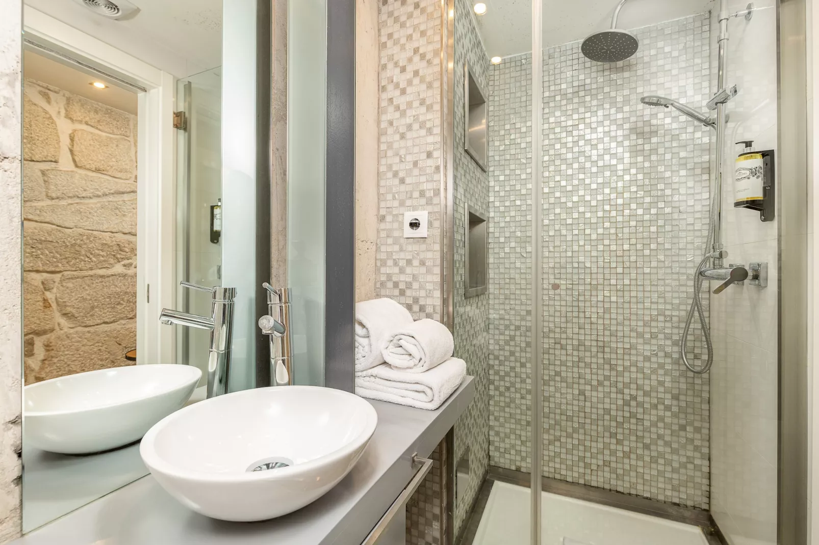 YOUROPO - Ribeira Porto 0-Badkamer