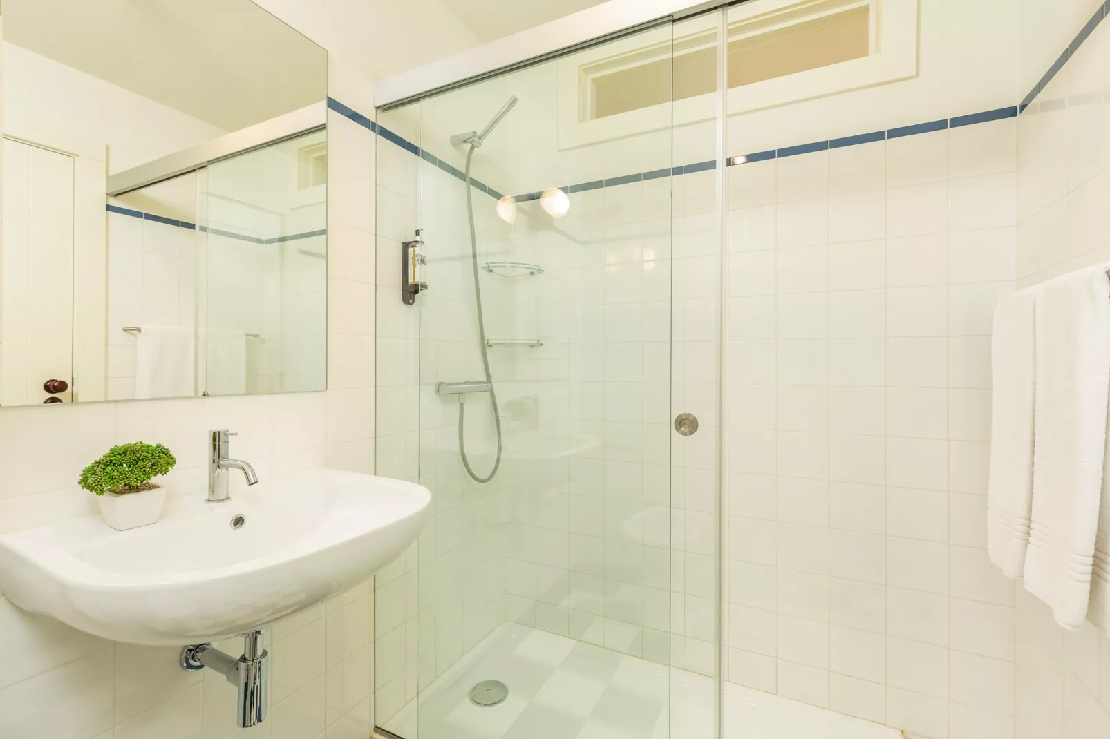 YOUROPO - Flores S-Badkamer