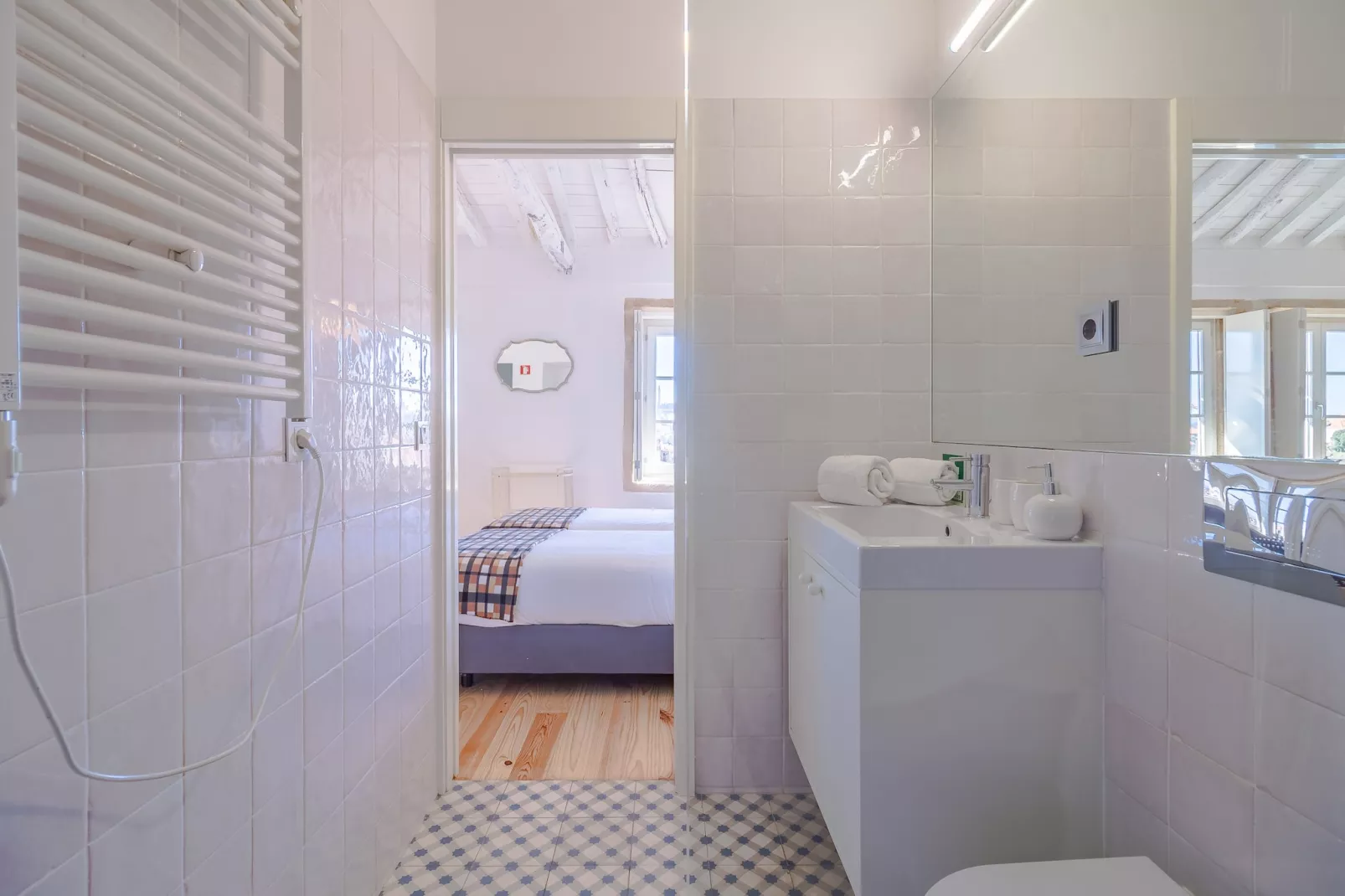 YOUROPO - The Tower 8T-Badkamer