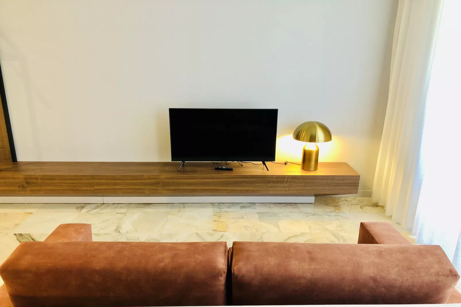 YOUROPO - Downtown 3A-Woonkamer