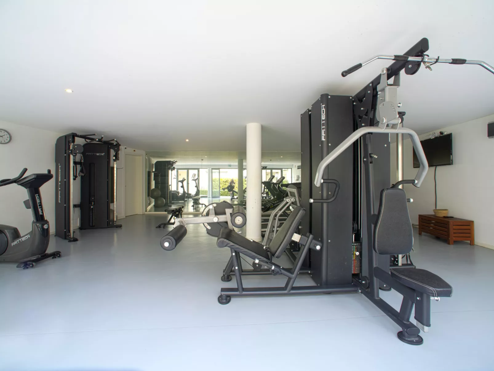 Pine Hills Reva Santuary Modern Elegance-Binnen
