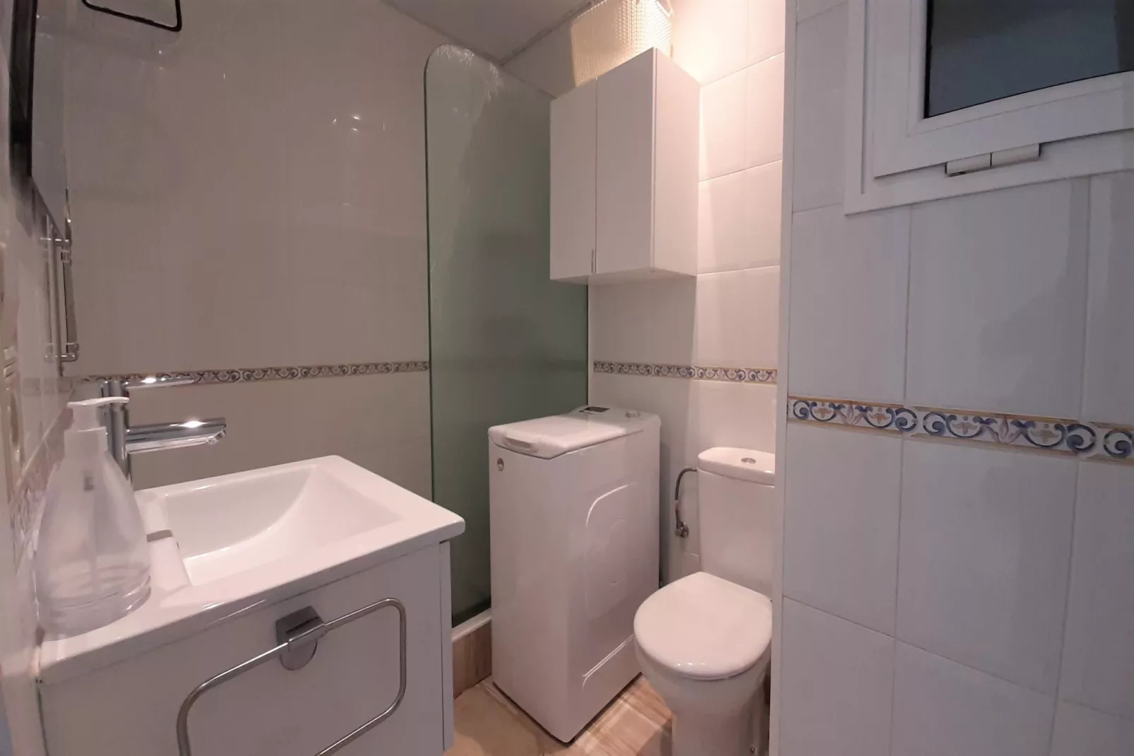 Costa Brava E-3-Badkamer