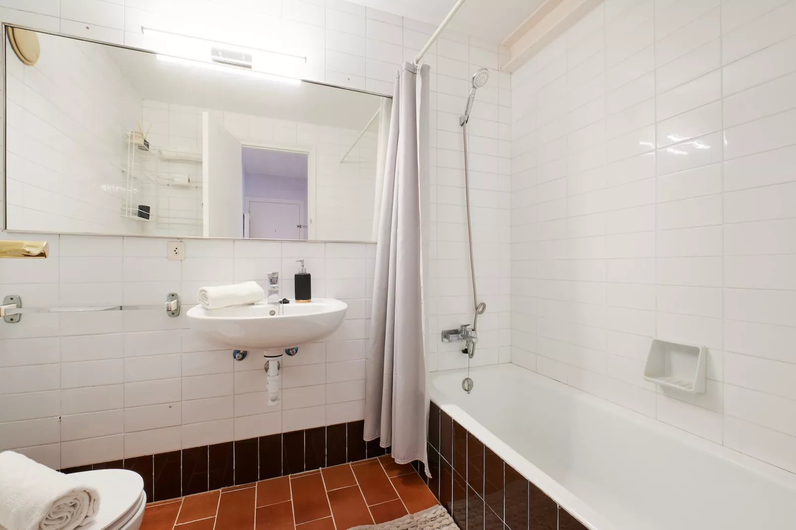 Calella Park 13-A-Badkamer