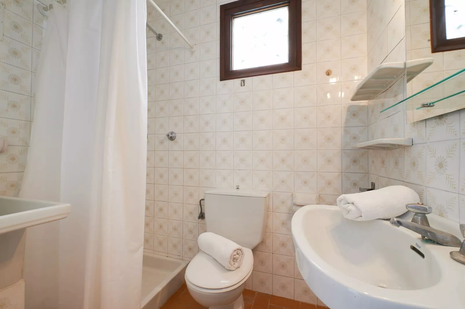 Lladó Pl.-Badkamer