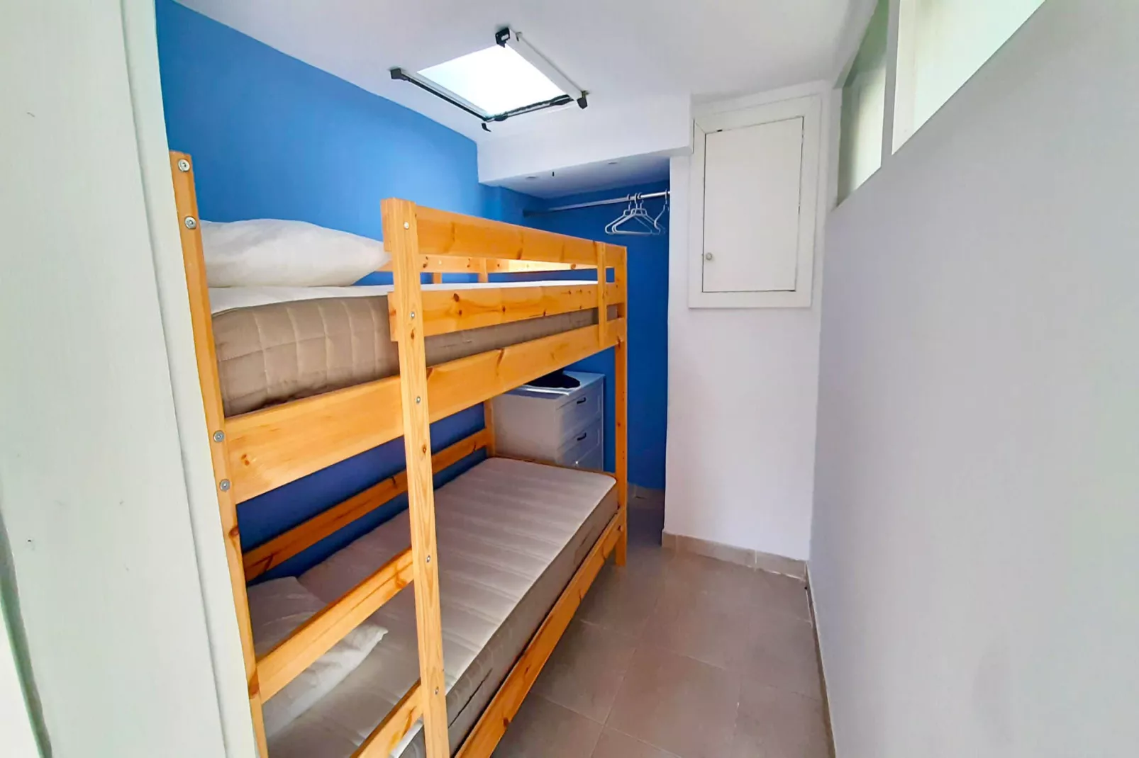 Gregal-Image-tags.childrenroom