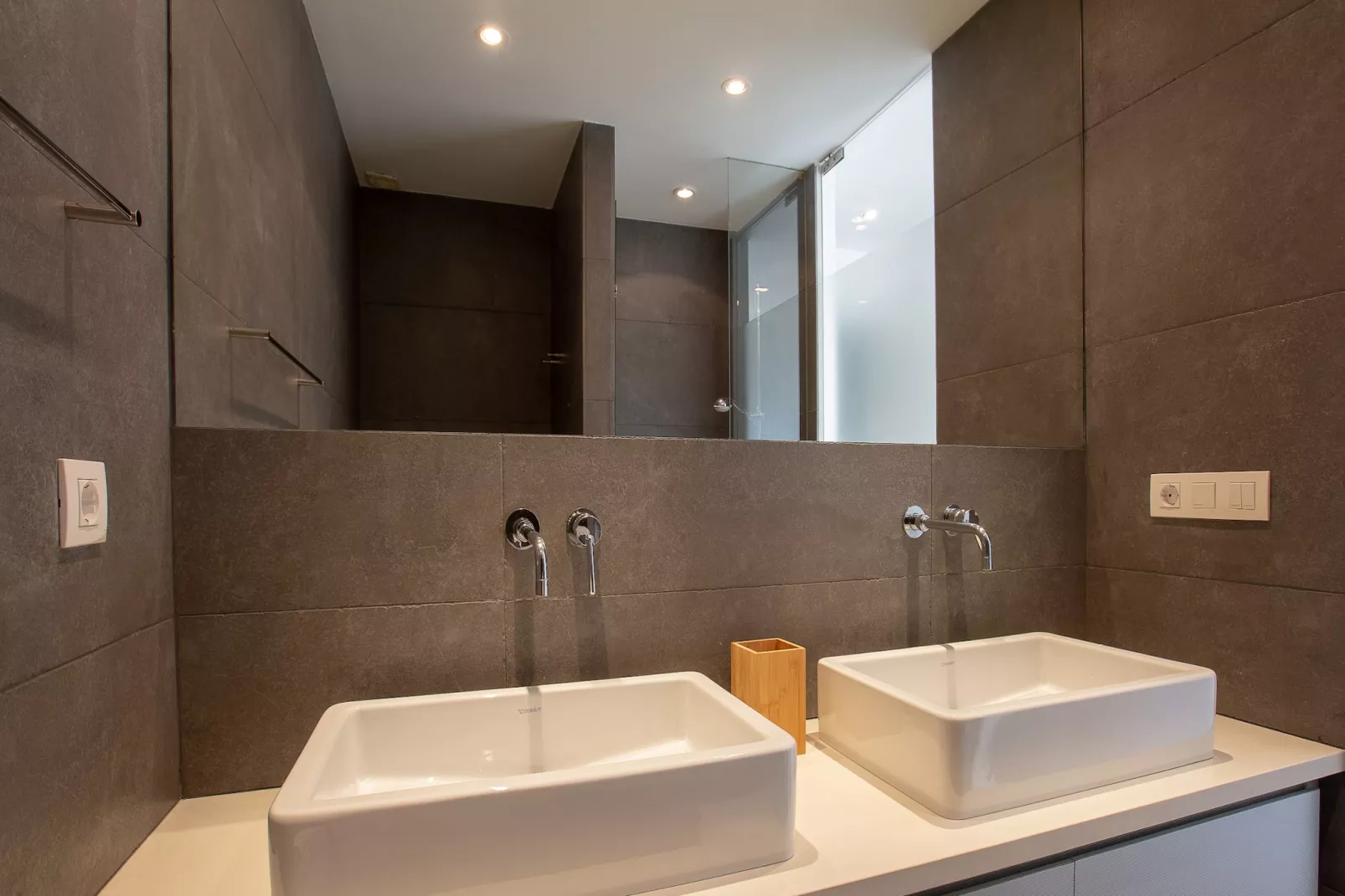 Ses Brises 01-Badkamer