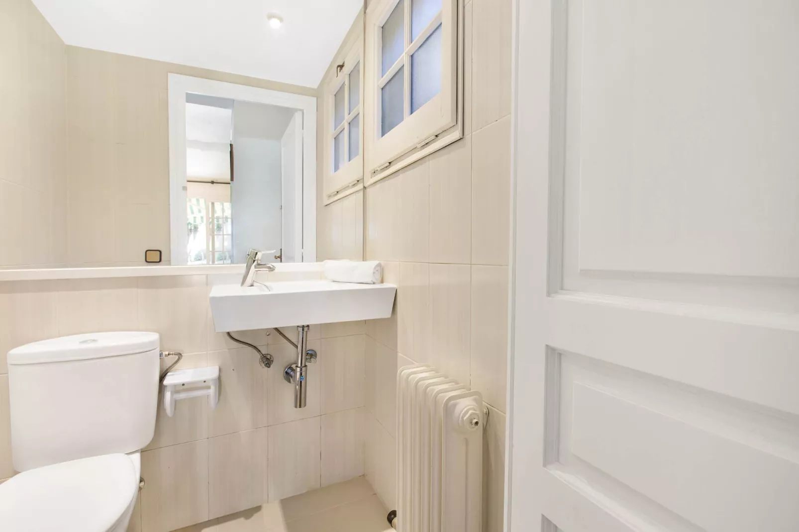 Ses Brises 28-Badkamer