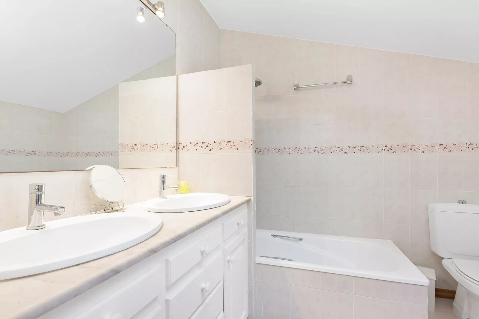 Ses Brises 31-Badkamer