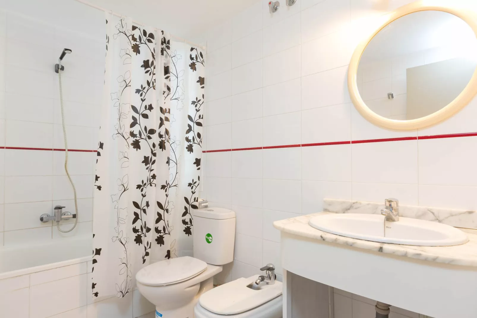 Open Pals - T-Badkamer