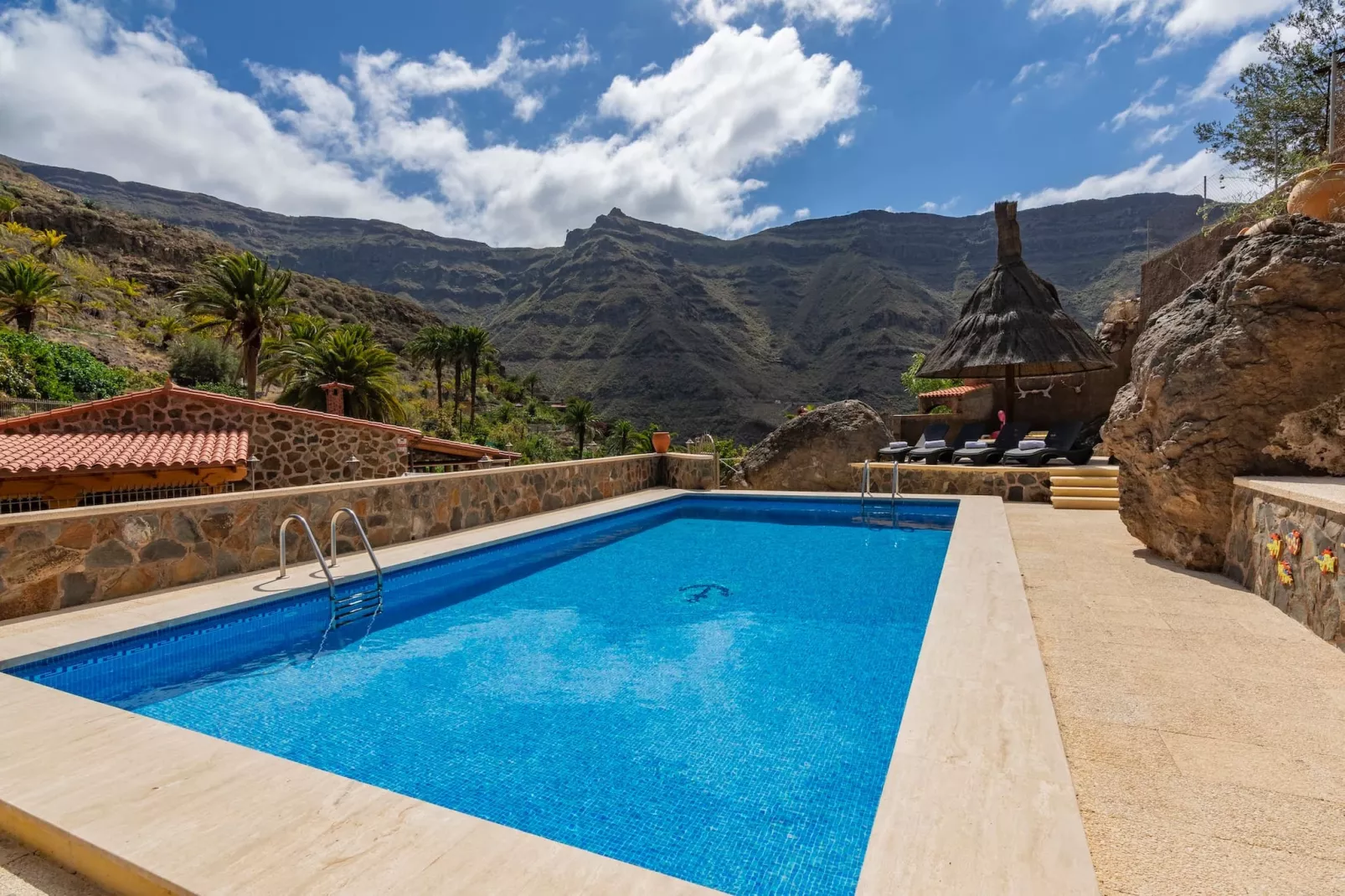 GC0280 Villa Carmen-Zwembad