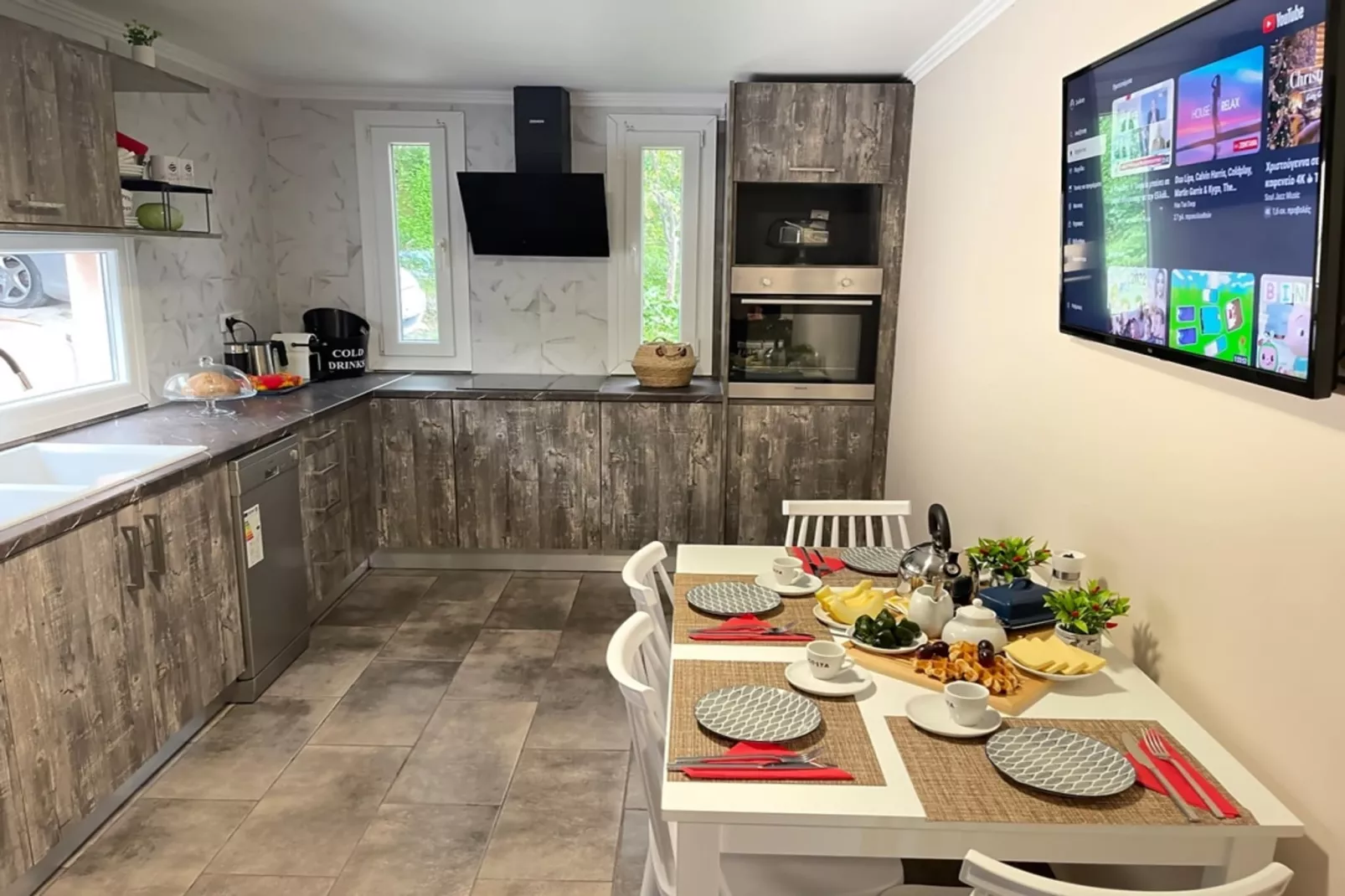 Villa De La Vita Alykes-Keuken