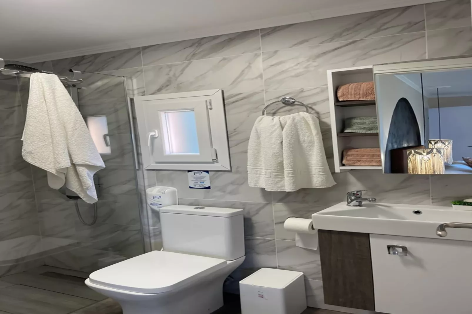 Villa De La Vita Alykes-Badkamer