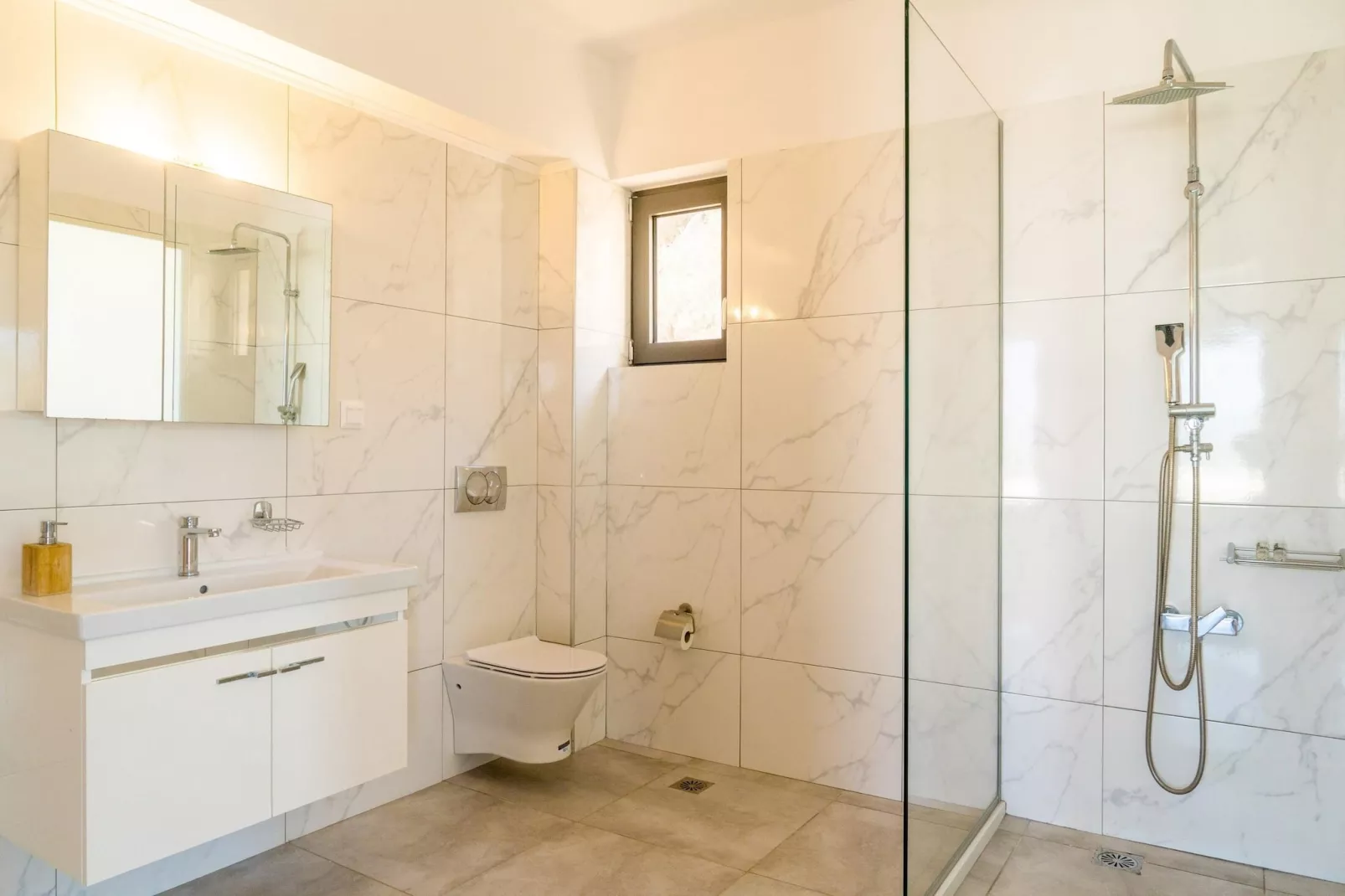 Joy of the Sea villa-Badkamer