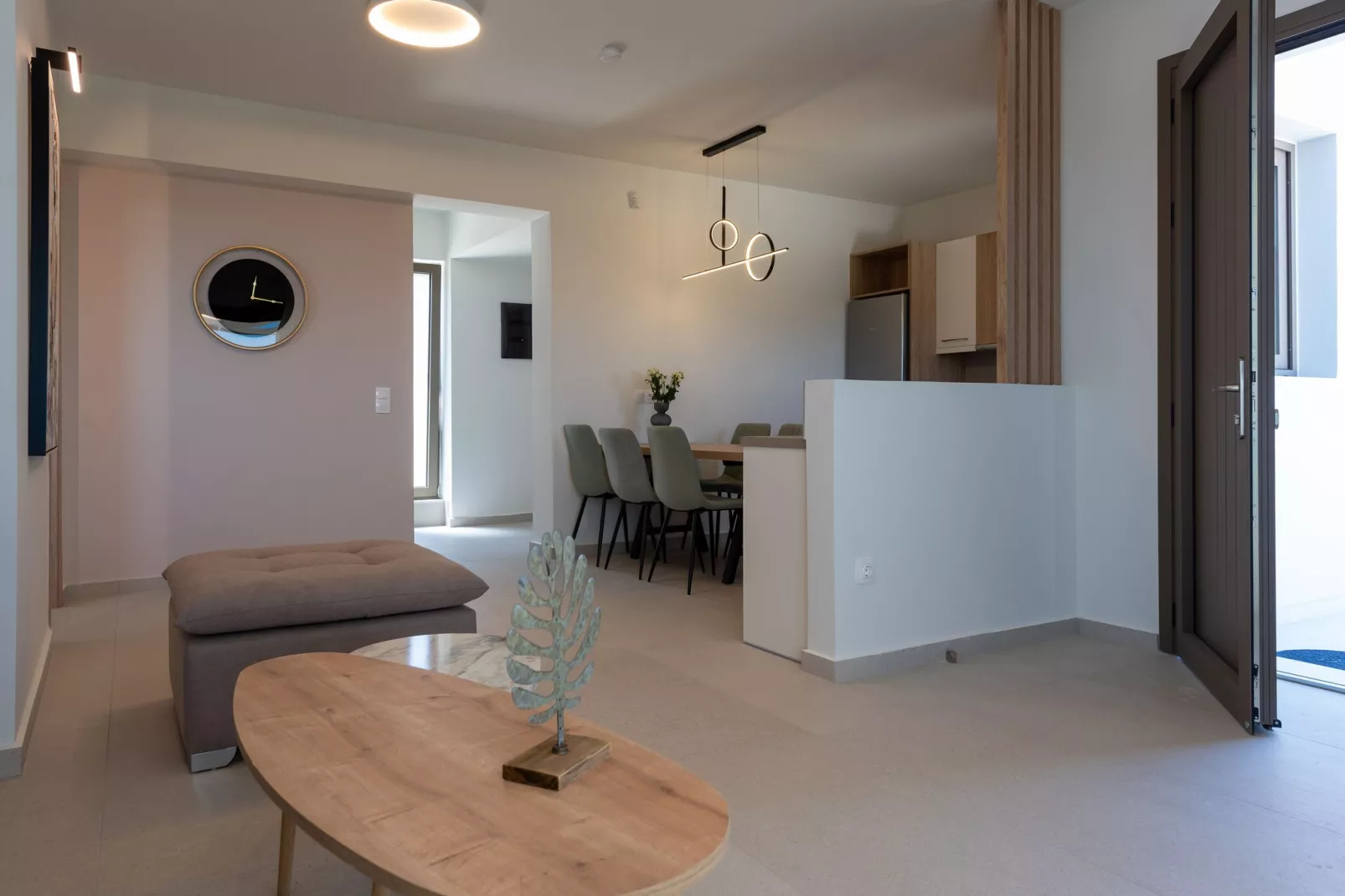 Athel Panoramic view Villas Stavros-Eetkamer