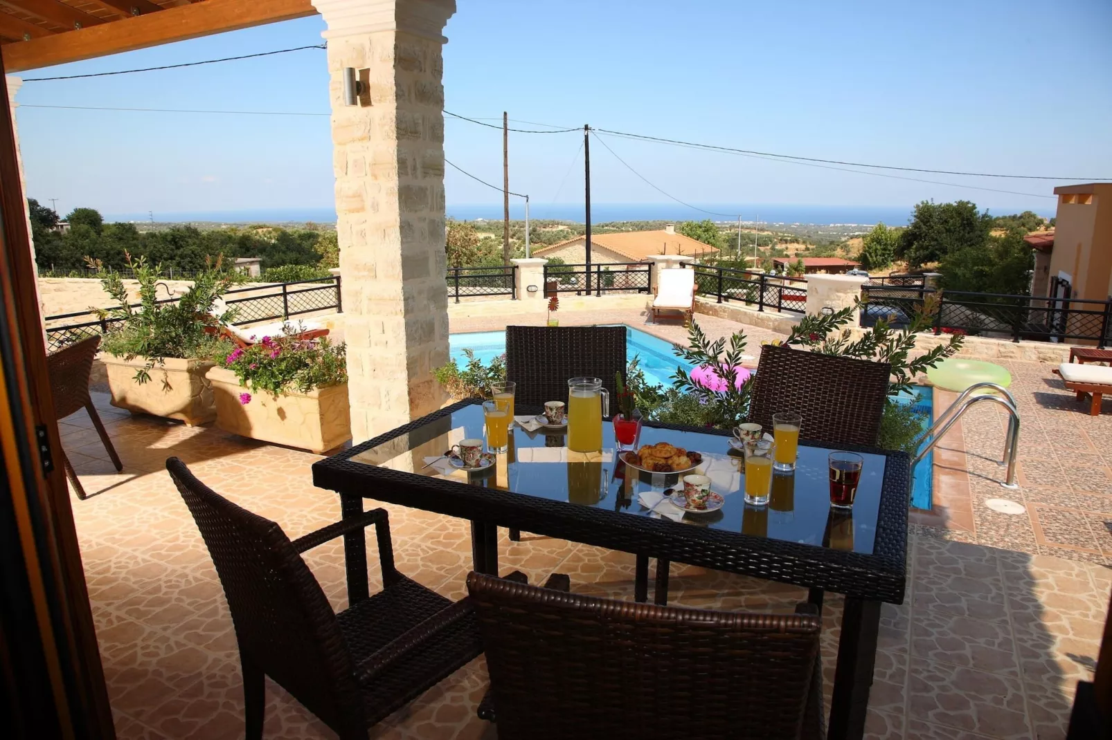 Agnanti Despoina villa with private pool-Terrasbalkon