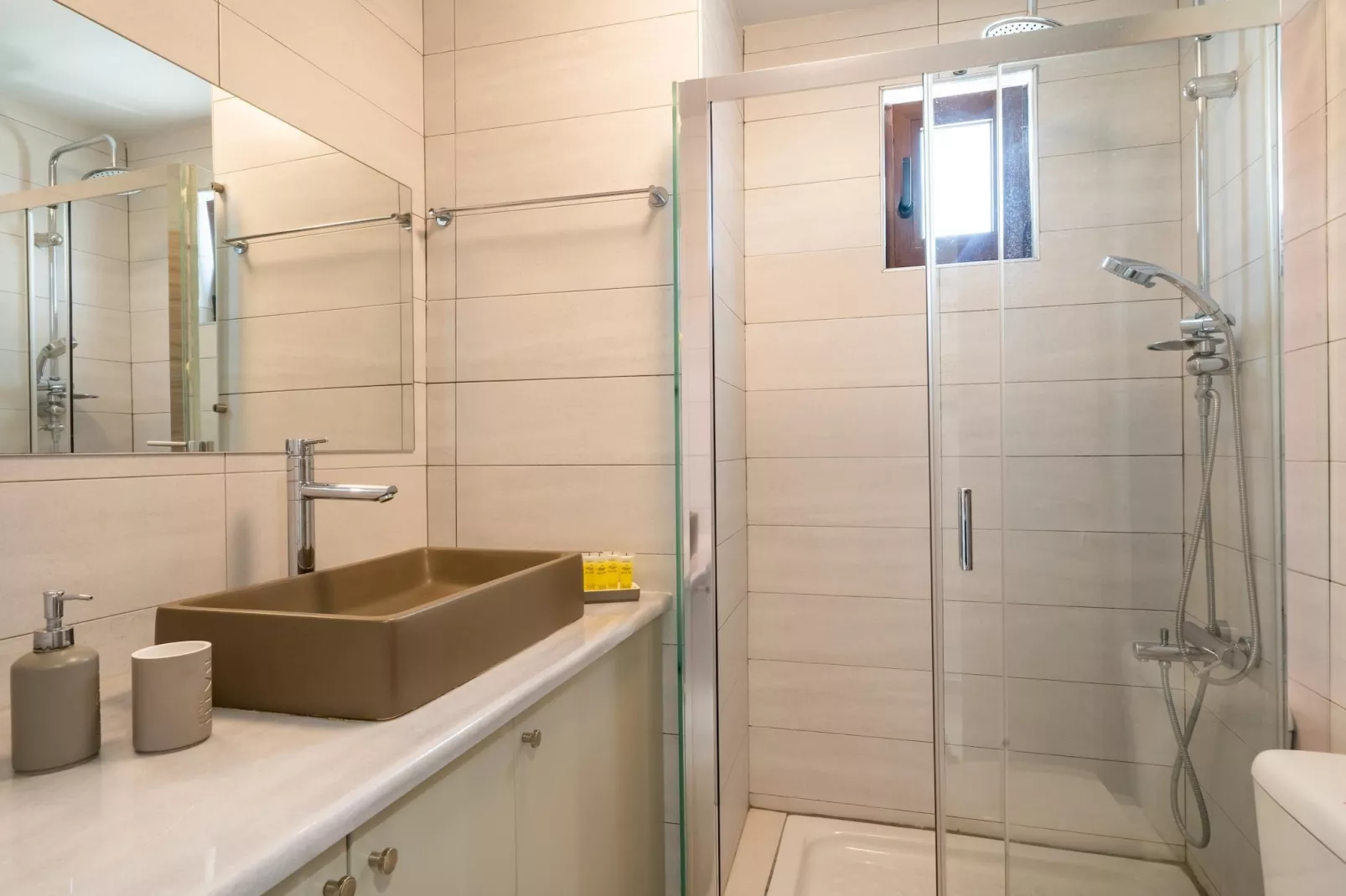 Villa Liatiko with private pool-Badkamer