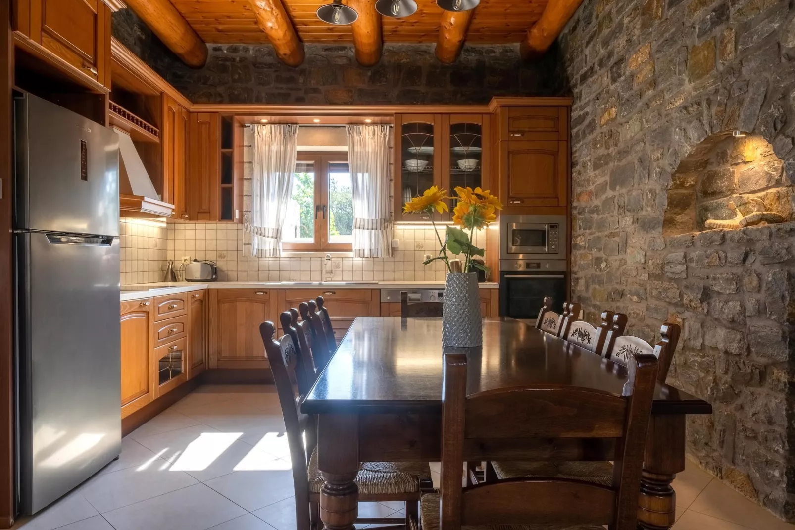 Villa Vilana with private pool-Eetkamer