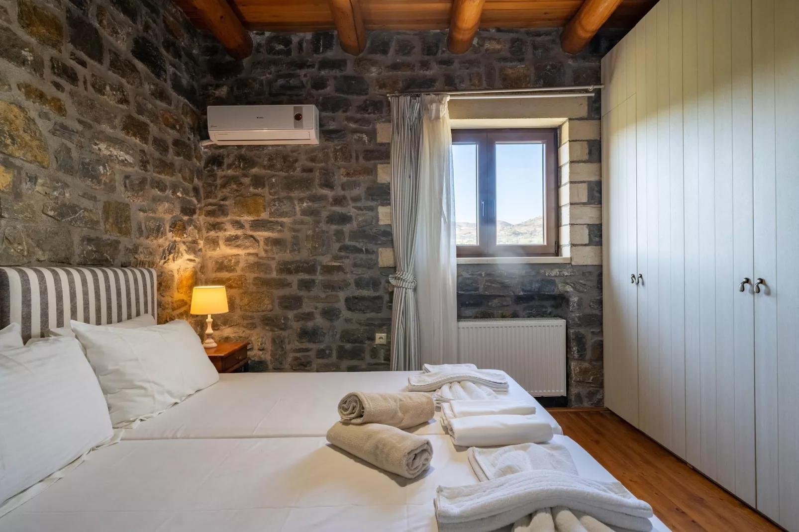 Villa Vilana with private pool-Slaapkamer