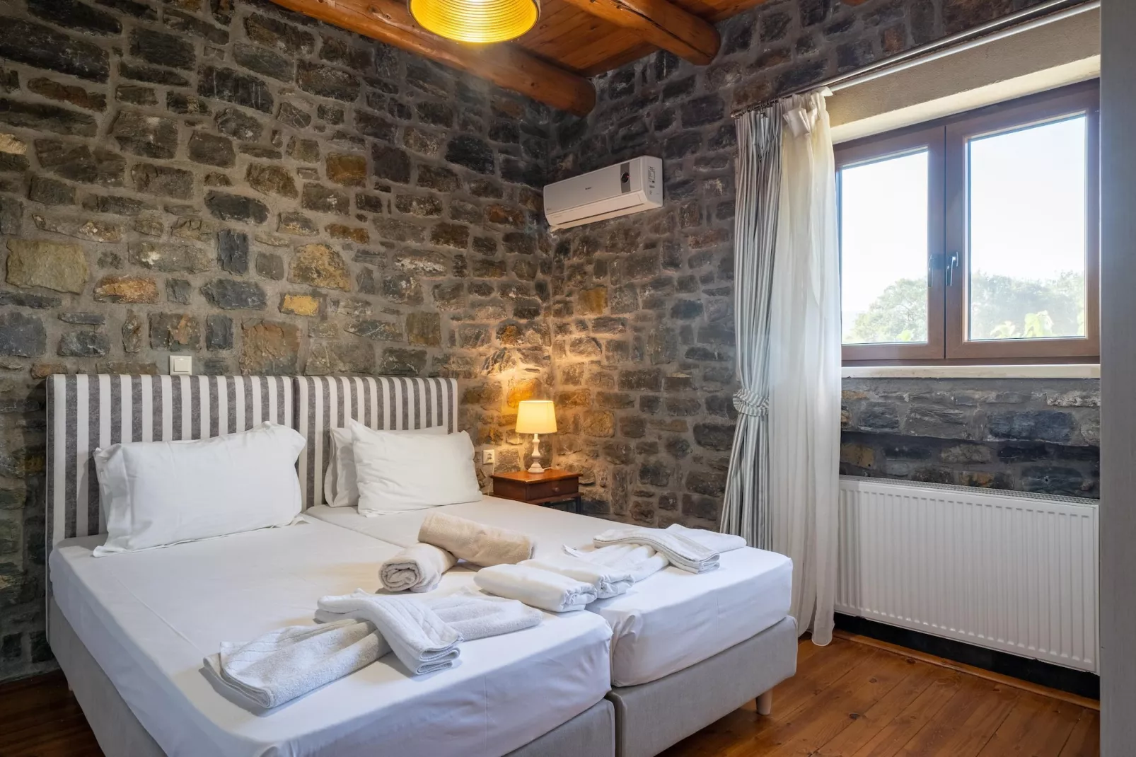 Villa Vilana with private pool-Slaapkamer