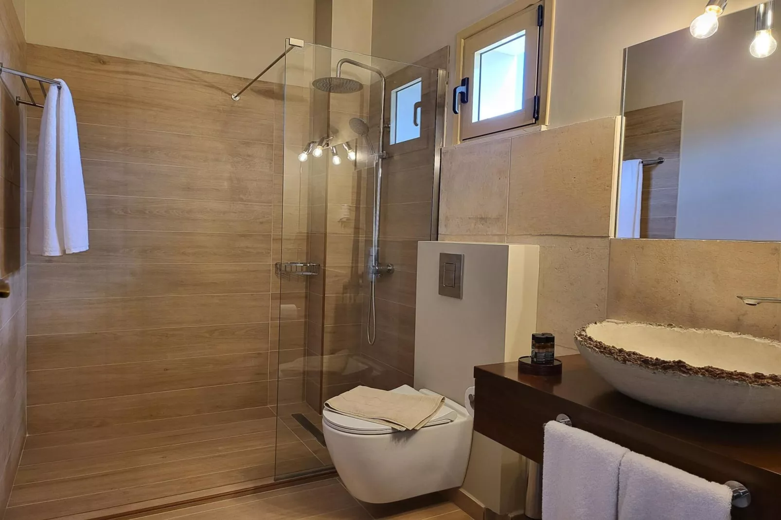 Luxury Villa Mikaela-Badkamer