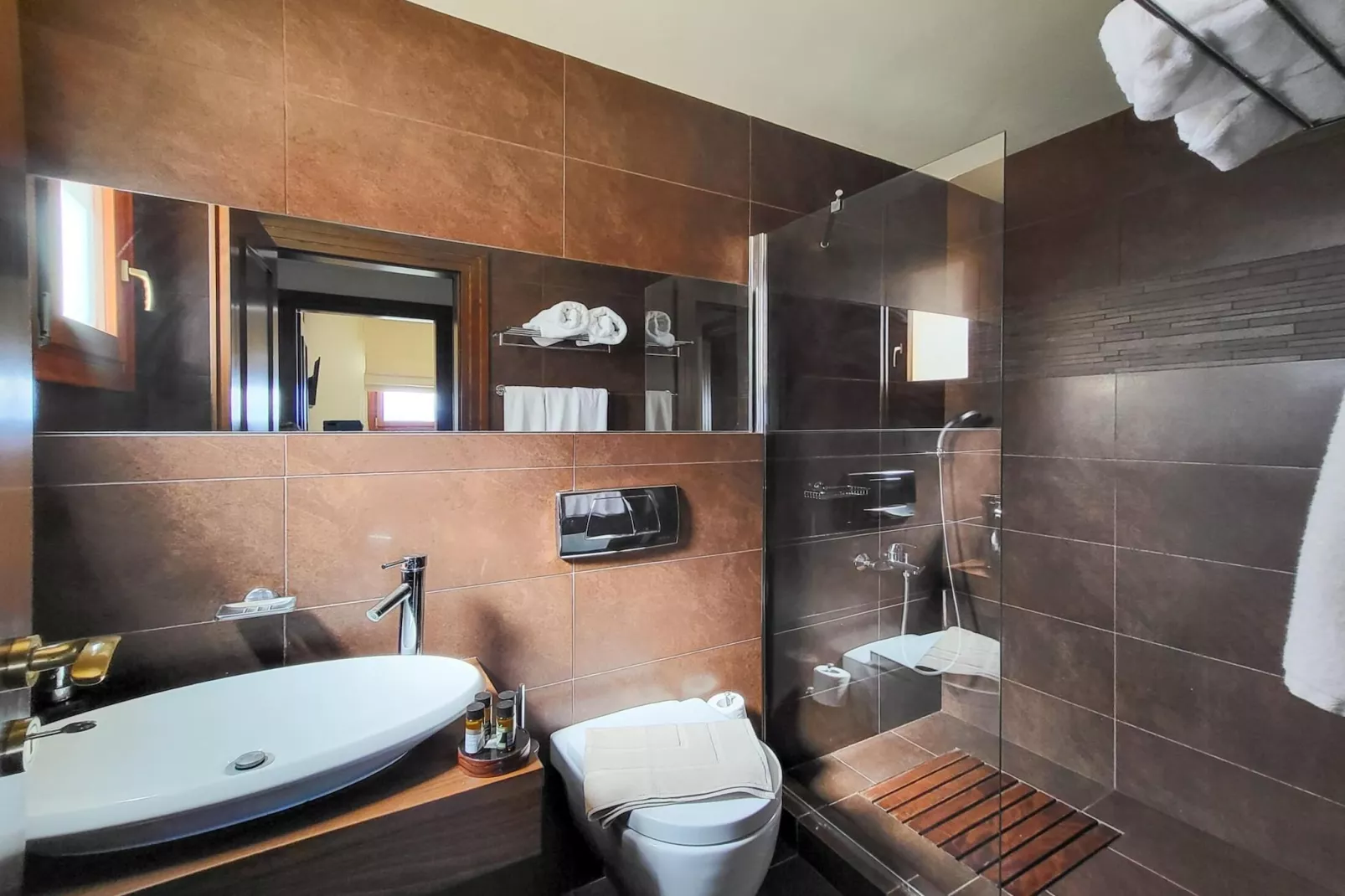 Luxury Villa Mikaela-Badkamer