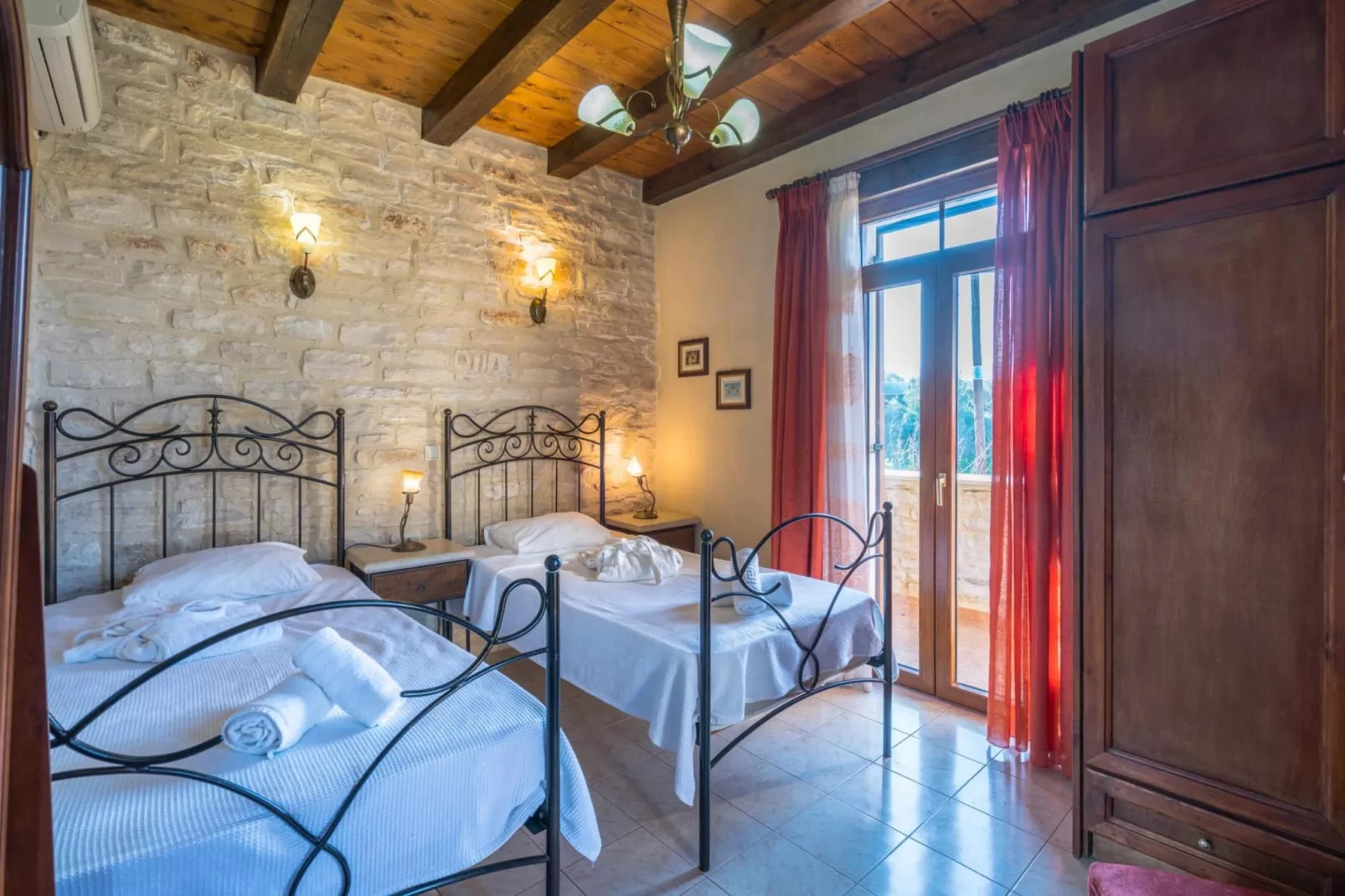 Villa Marcos Chara in Asteri-Slaapkamer