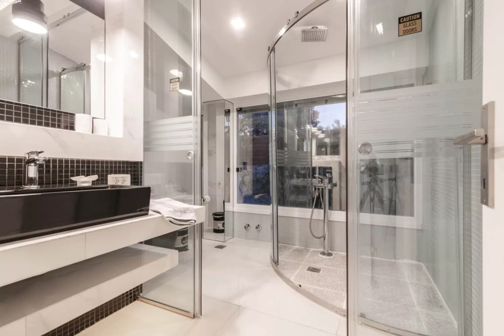Luxury Villa Cavo Mare Meltemi with pool & jacuzzi-Badkamer