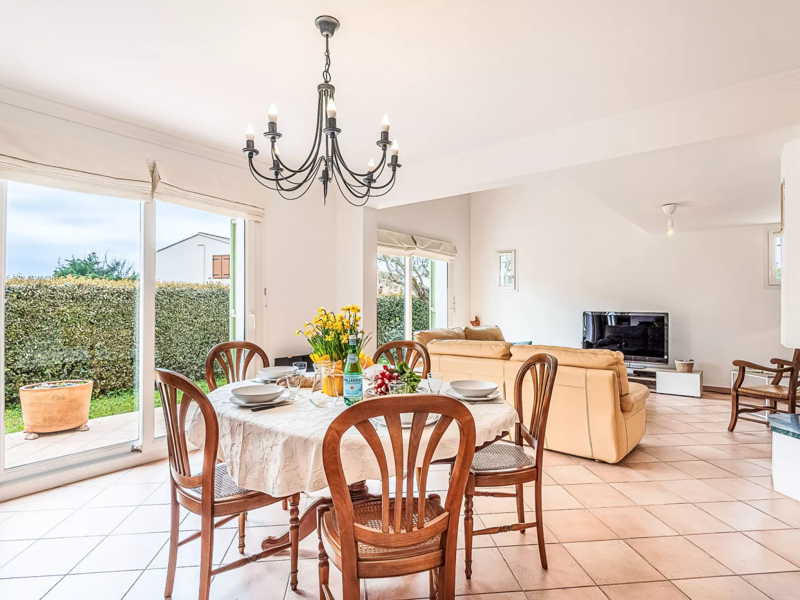Villa la pivoine-Binnen