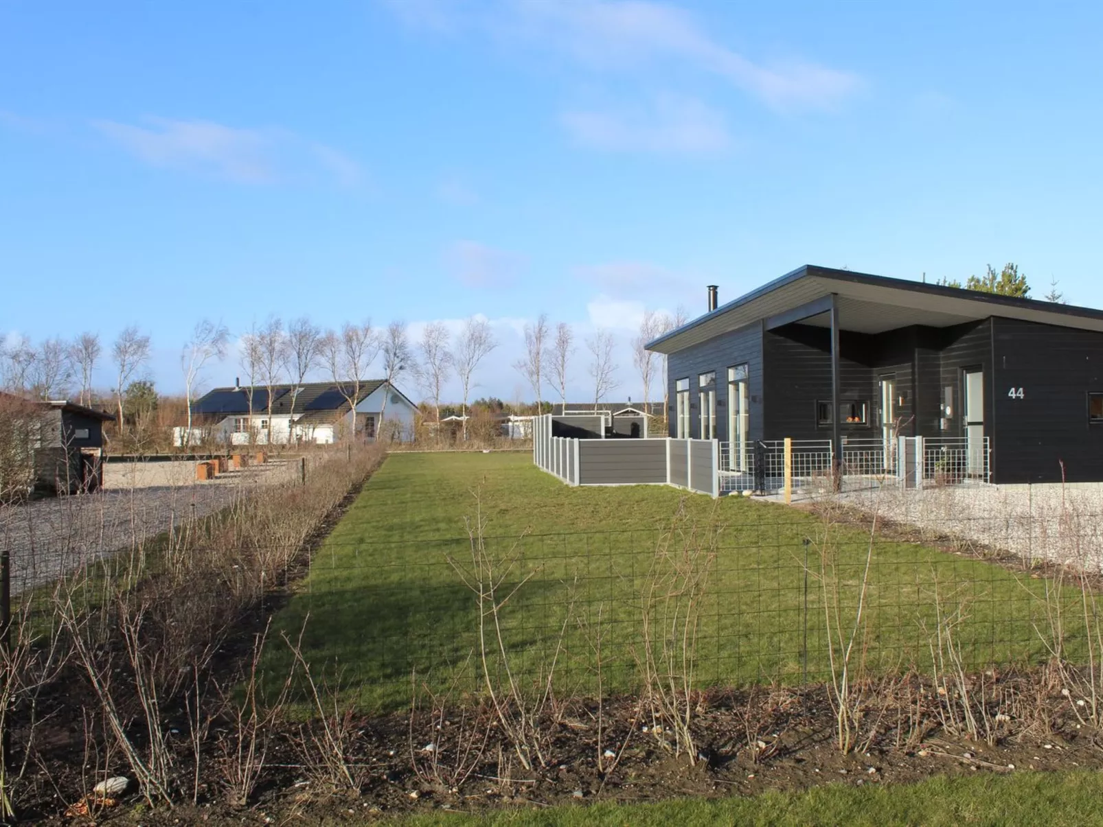 "Gela" - 1.3km to the inlet-Buiten