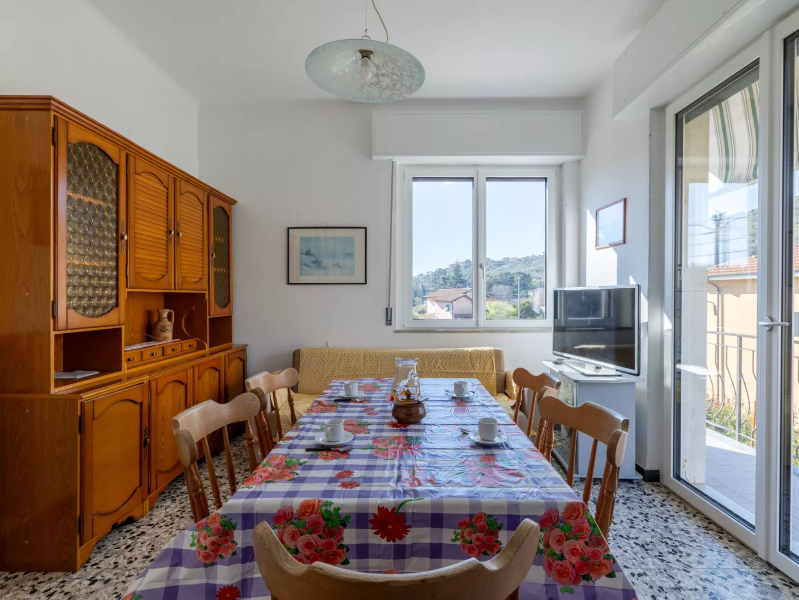 Casa Rosella-Binnen