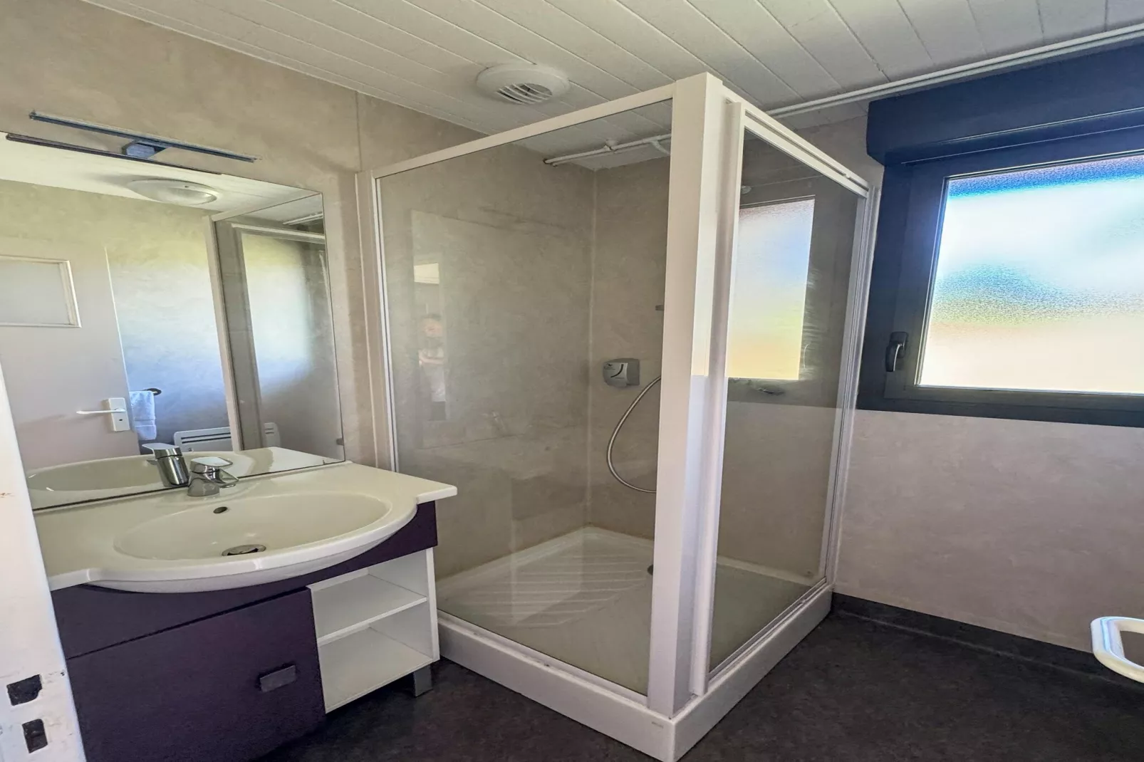 Gîte 3 Pièces 6 Personnes 1 bébé-Badkamer