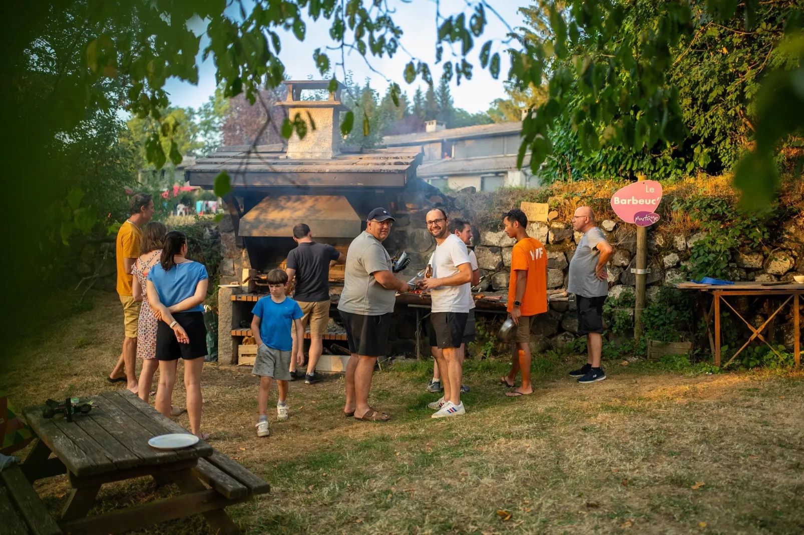Saint-Julien-Chapteuil - Gîte 2 Pièces 4 Personnes 1  bébé-Parkfaciliteiten