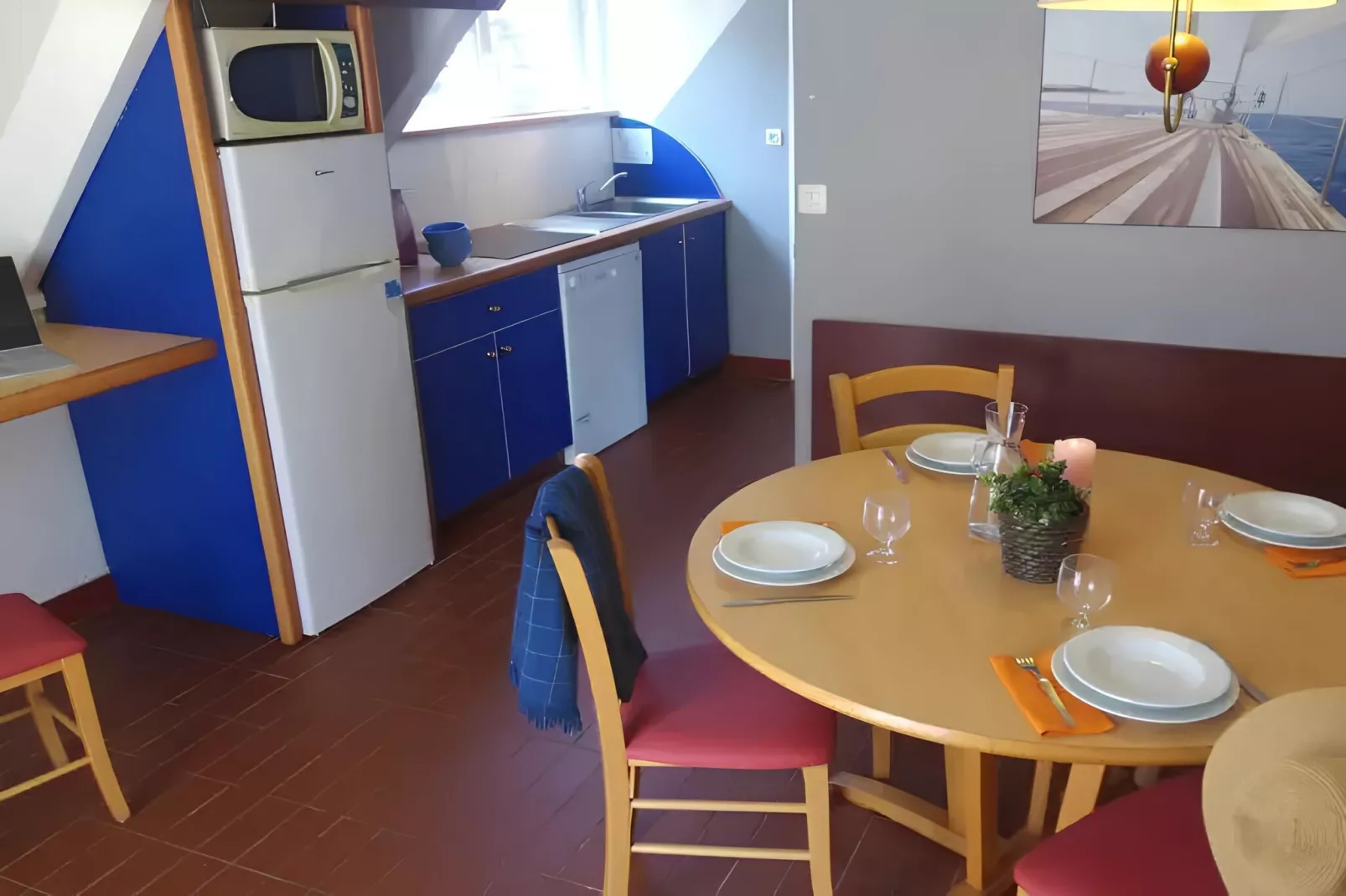 Gîte 4 Pièces 8 Personnes 1 bébé 2 salles d'eau-Eetkamer