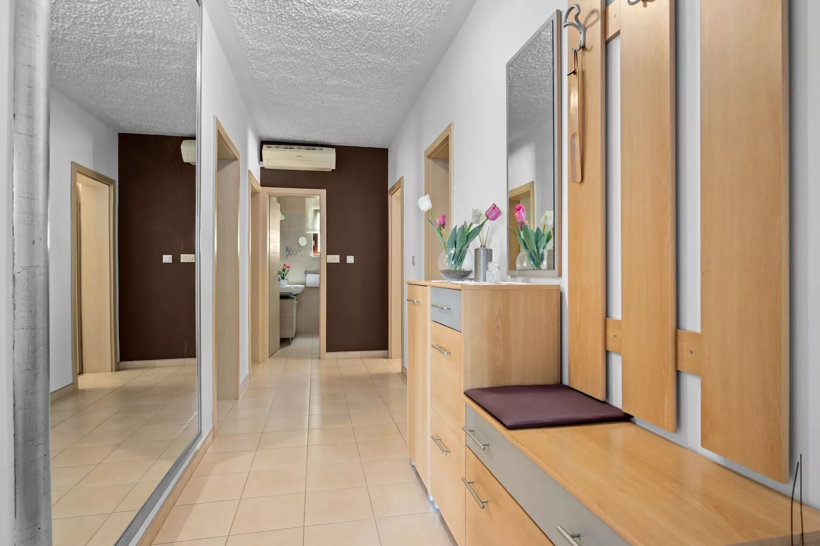 Anamar - Three Bedroom Apartment-Overloop
