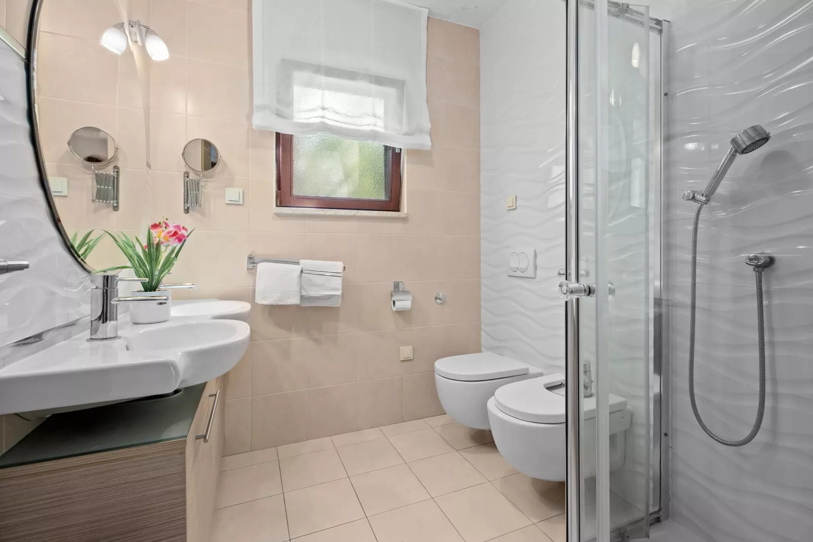 Anamar - Three Bedroom Apartment-Badkamer