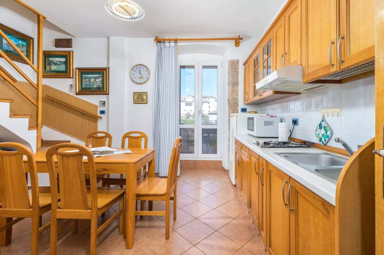 Apartment Varazdin (4+2) - Lungomare Cres-Eetkamer