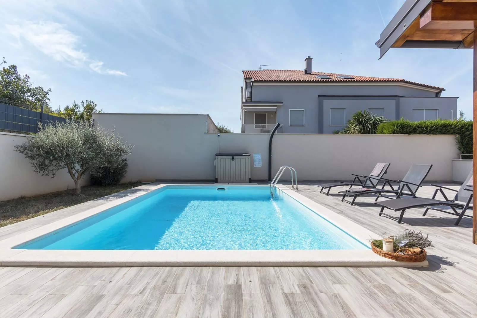 Apartment Volme - Private Pool and Sea View-Zwembad