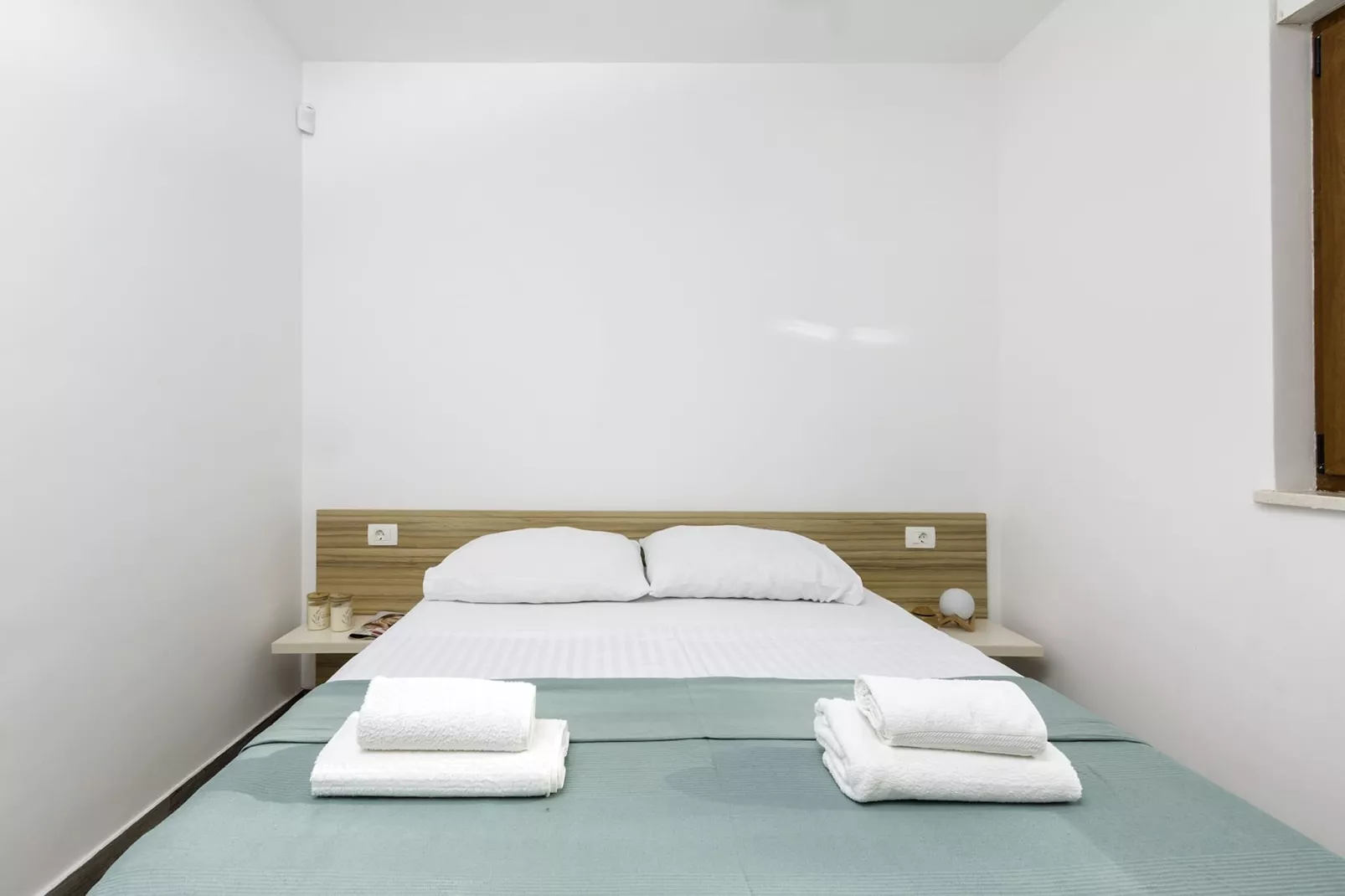 Apartment Volme - Private Pool and Sea View-Slaapkamer
