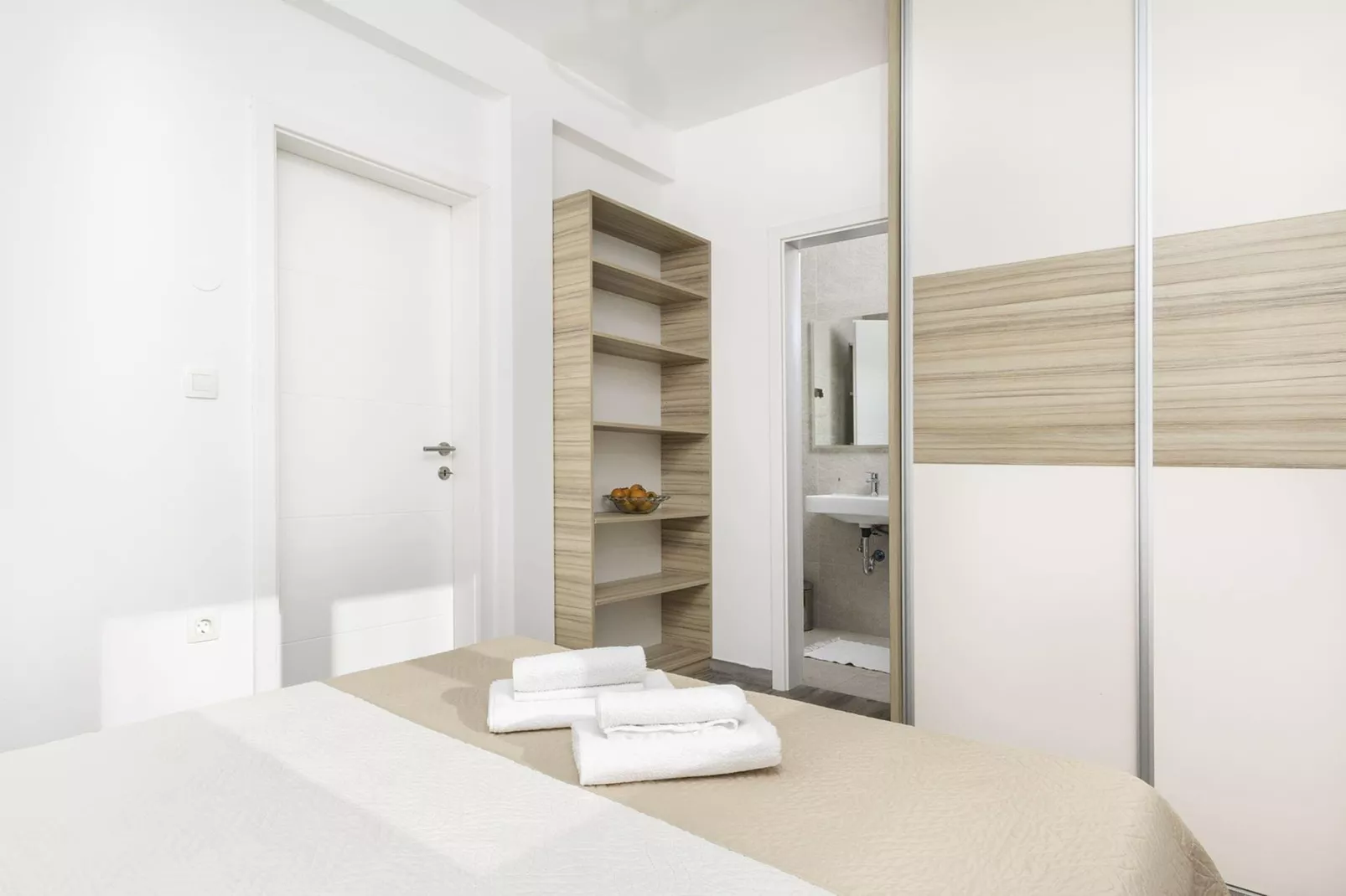Apartment Volme - Private Pool and Sea View-Slaapkamer