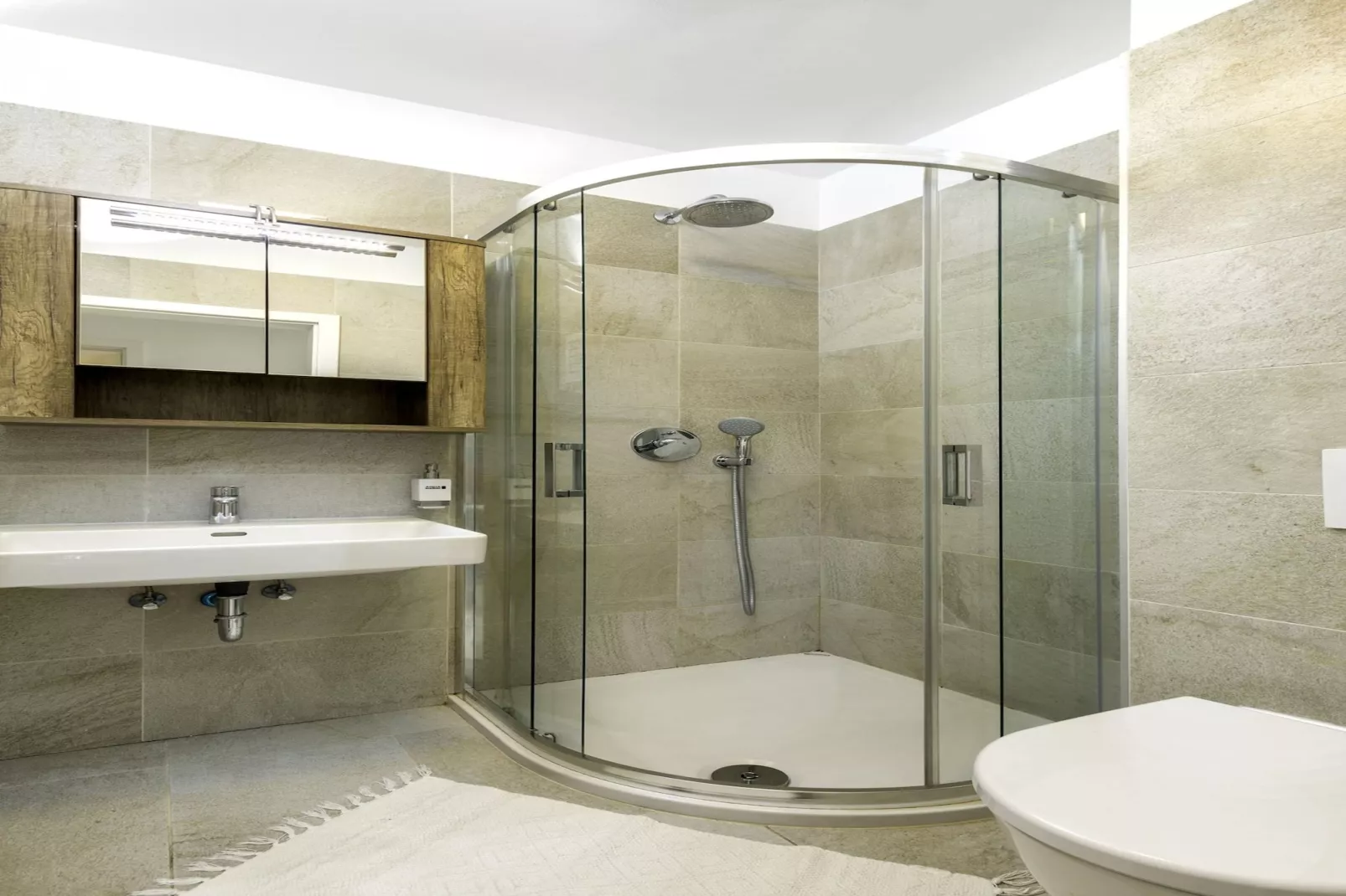 Apartment Volme - Private Pool and Sea View-Badkamer
