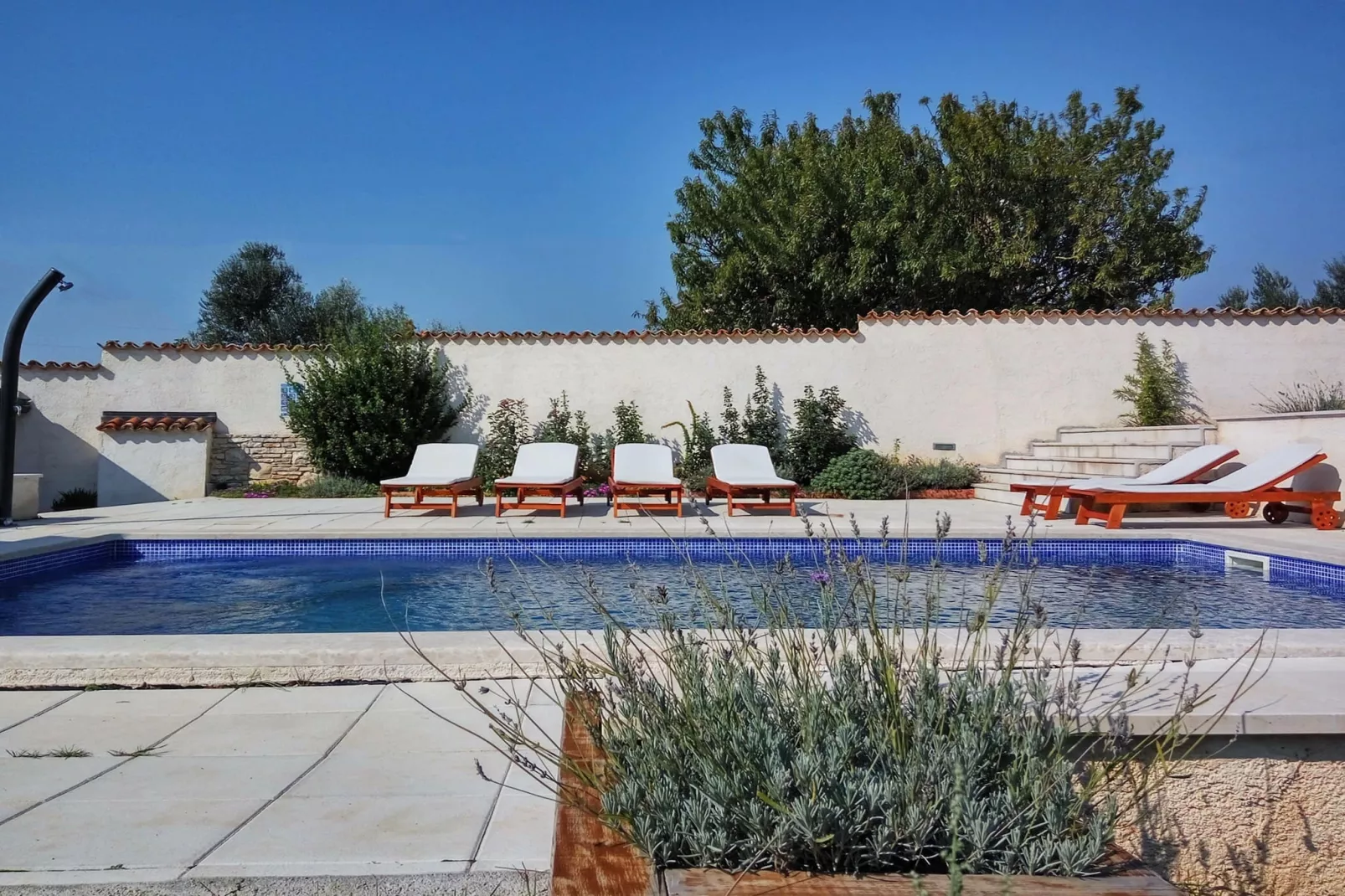 Holiday Home Sabina - Private Pool, BBQ Area-Zwembad