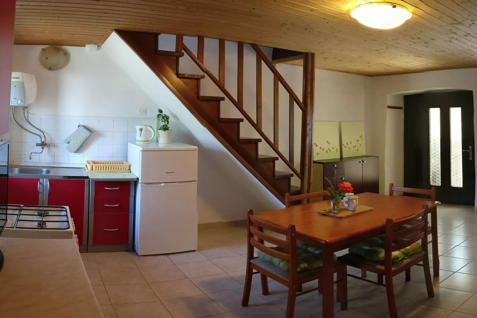 Holiday Home Sabina - Private Pool, BBQ Area-Eetkamer