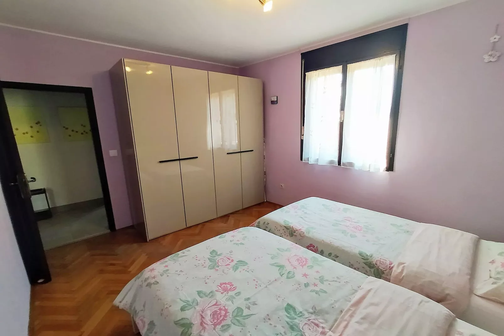 Holiday Home Sabina - Private Pool, BBQ Area-Slaapkamer